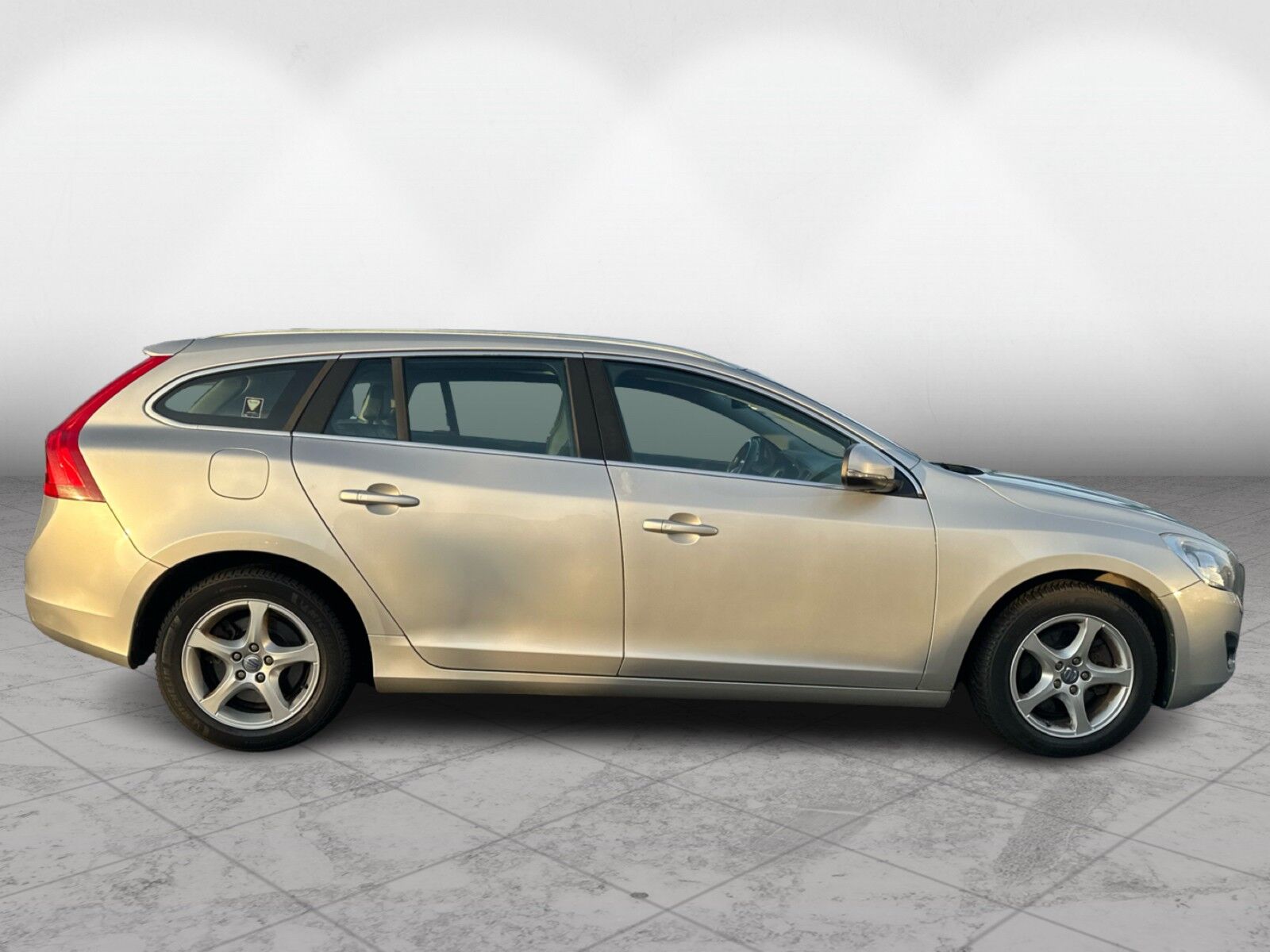 Billede af Volvo V60 1,6 DRIVe Summum Start/Stop 115HK Stc 6g