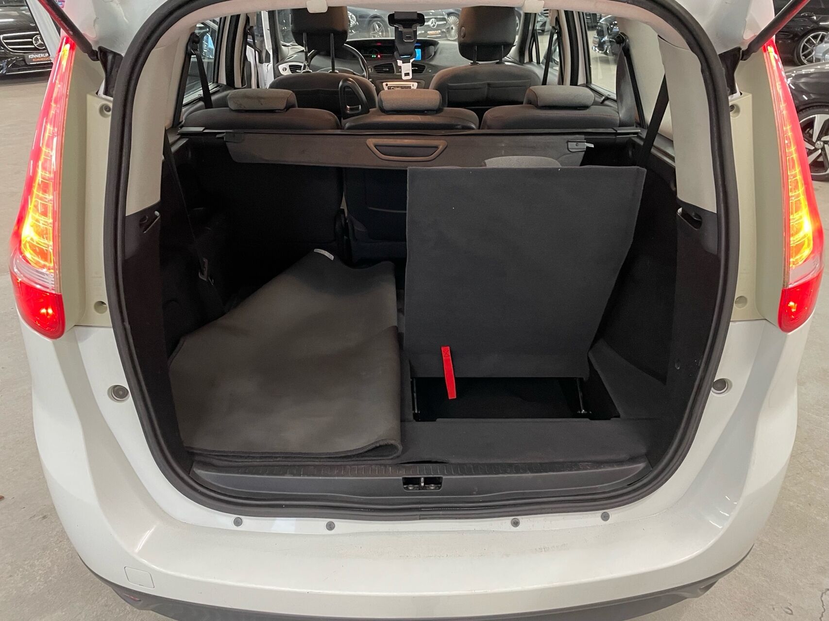 Billede af Renault Grand Scénic 7 pers. 1,6 16V Expression 110HK 6g