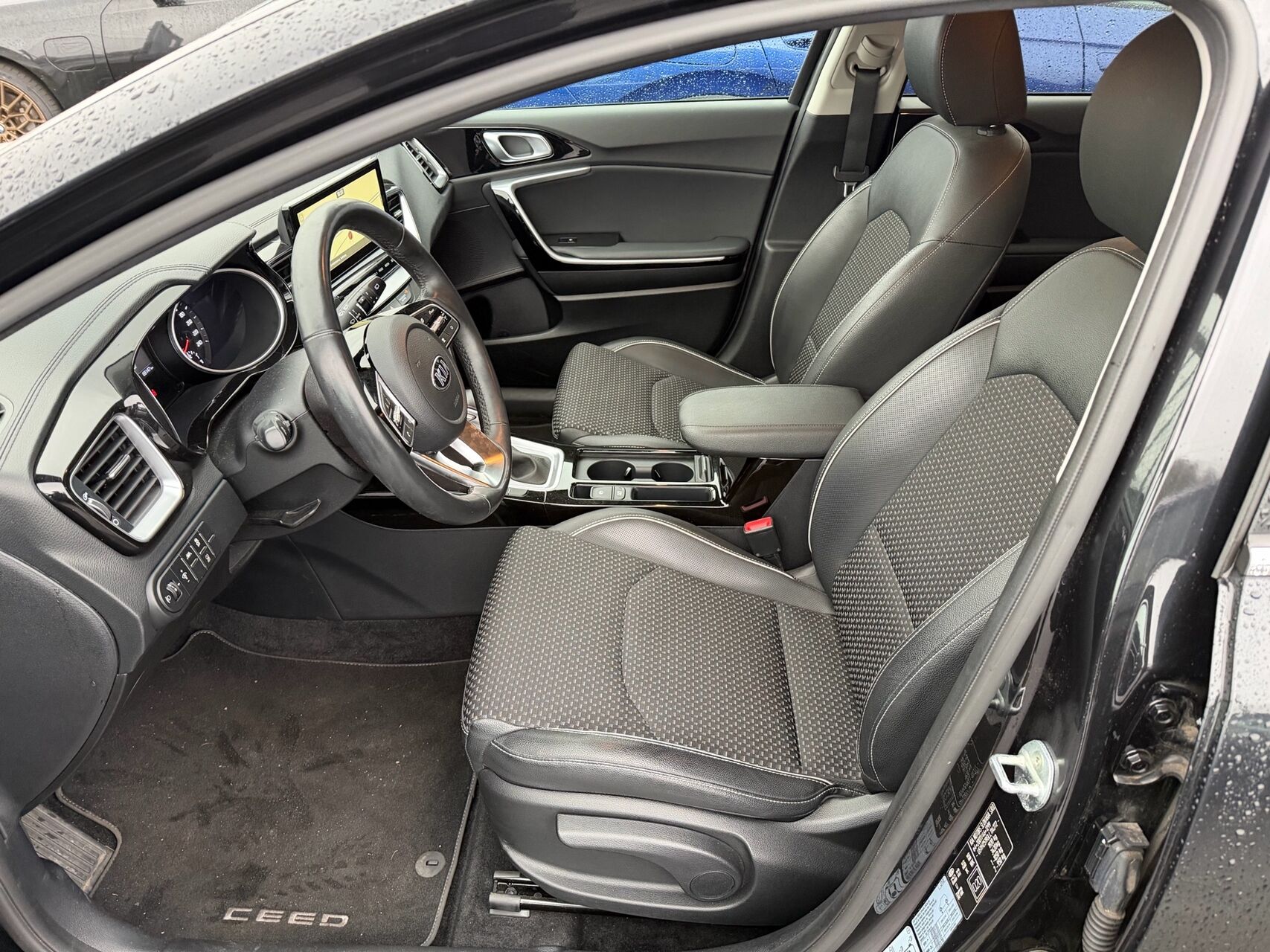 Billede af Kia Ceed 1,6 CRDI  Mild hybrid Comfort m/Collection DCT 136HK 5d 7g Aut.