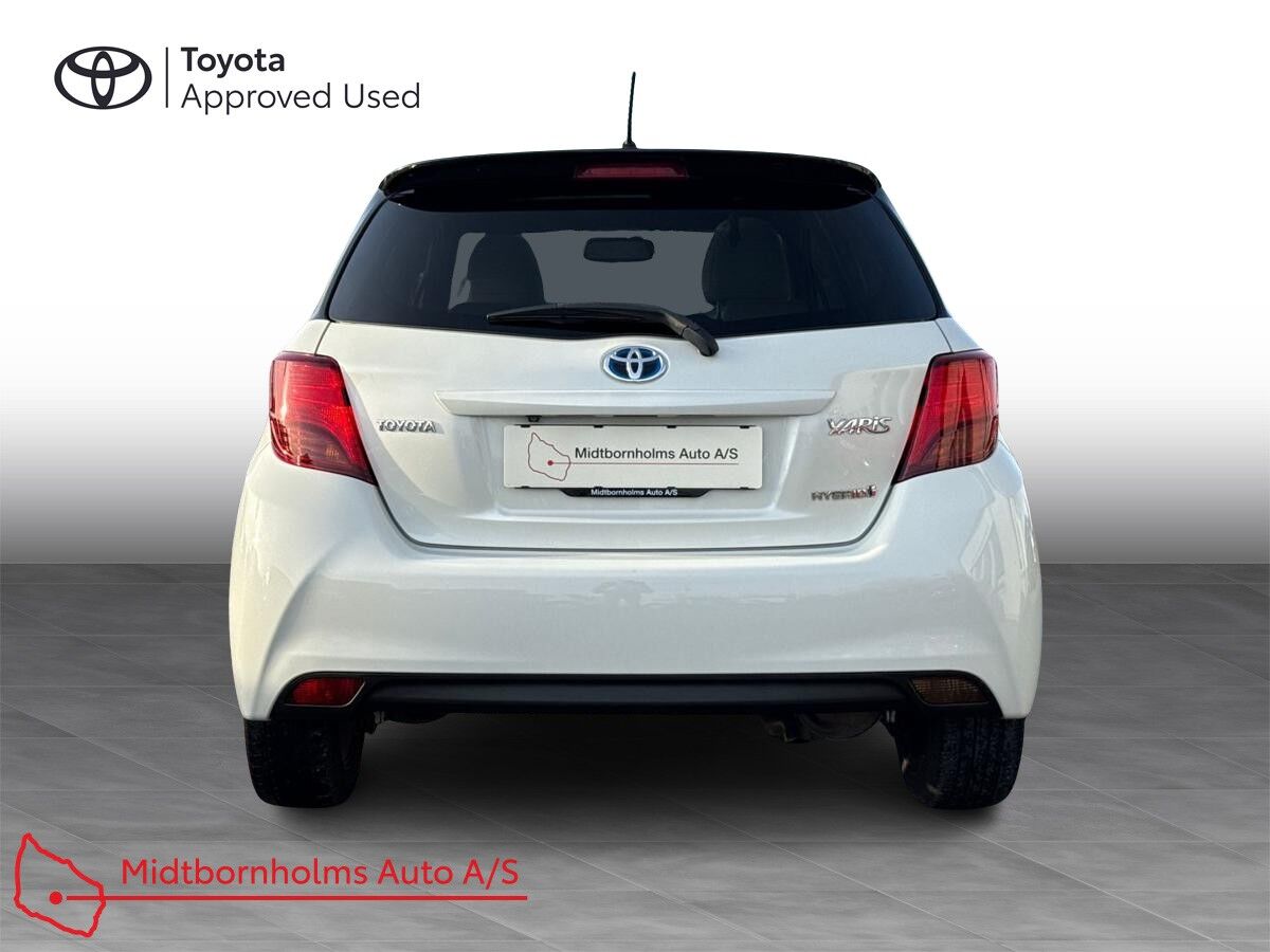 Billede af Toyota Yaris 1,5 Hybrid Pure E-CVT 100HK 5d Trinl. Gear