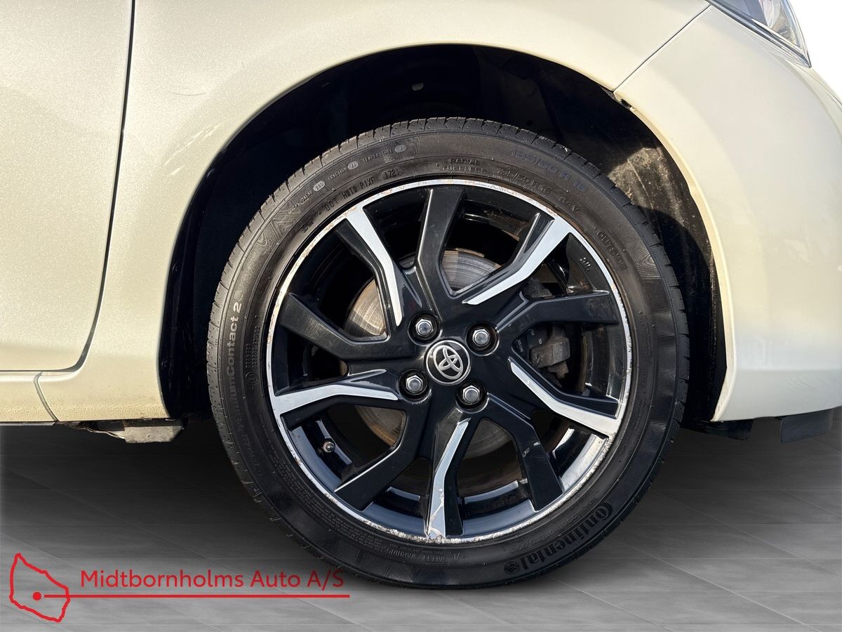Billede af Toyota Yaris 1,5 Hybrid Pure E-CVT 100HK 5d Trinl. Gear