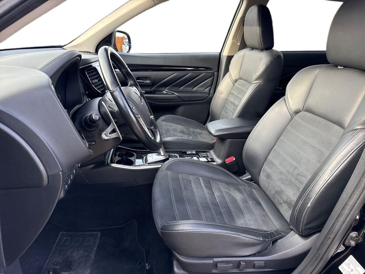 Billede af Mitsubishi Outlander 2,4 PHEV  Plugin-hybrid Intense 4WD 224HK 5d 6g Trinl. Gear