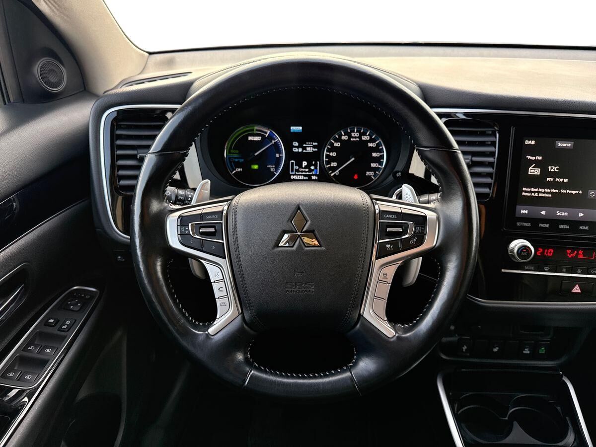 Billede af Mitsubishi Outlander 2,4 PHEV  Plugin-hybrid Intense 4WD 224HK 5d 6g Trinl. Gear