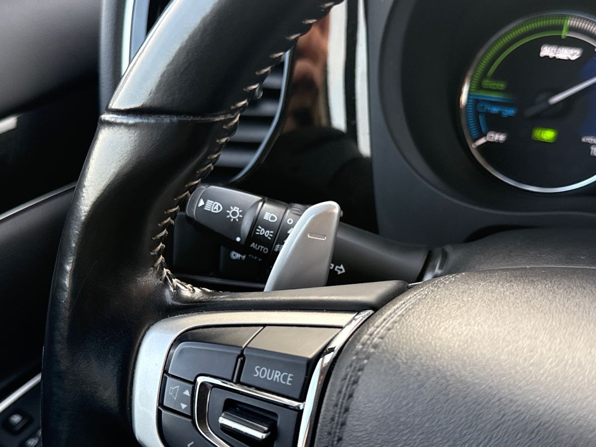 Billede af Mitsubishi Outlander 2,4 PHEV  Plugin-hybrid Intense 4WD 224HK 5d 6g Trinl. Gear