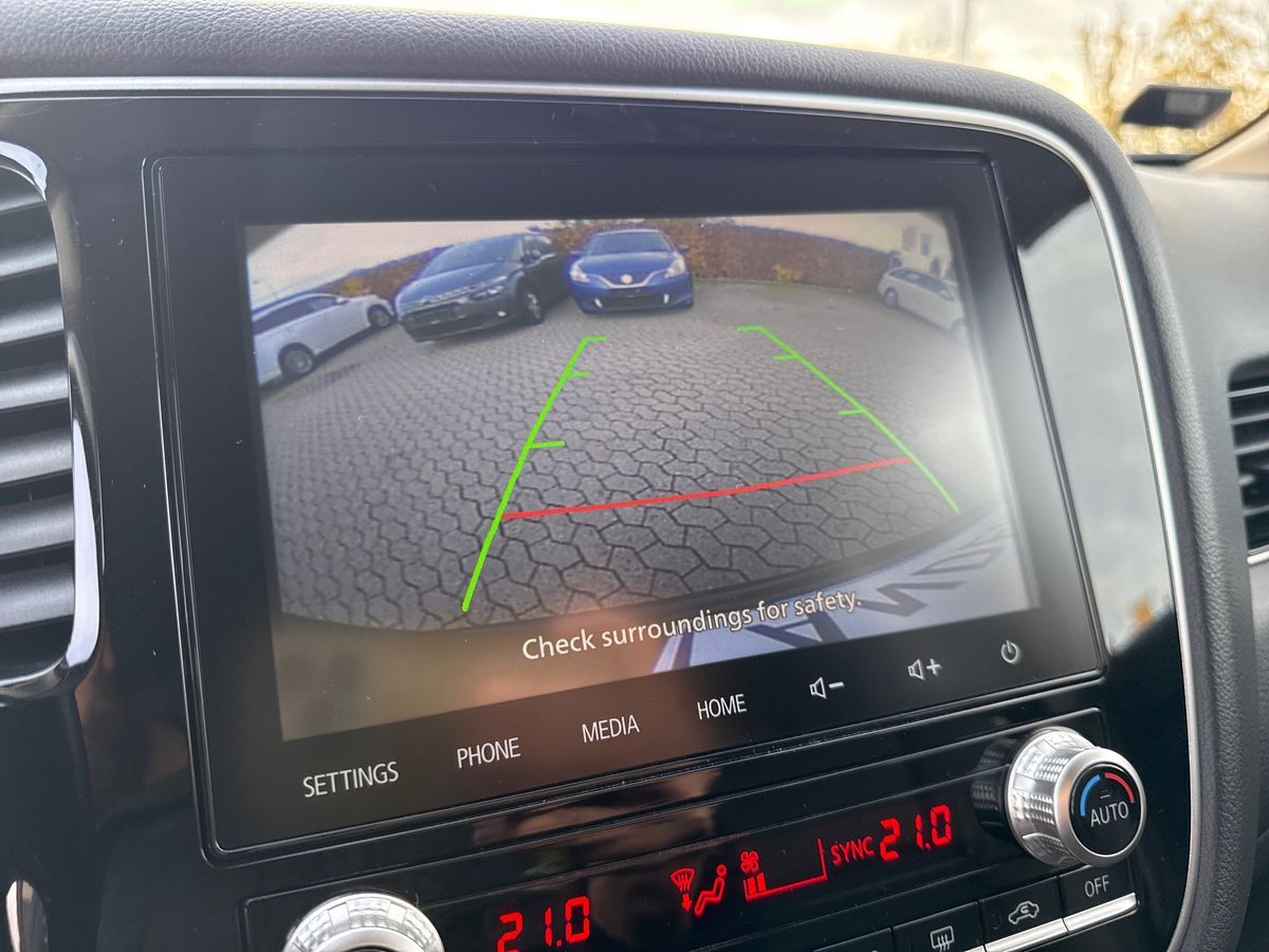 Billede af Mitsubishi Outlander 2,4 PHEV  Plugin-hybrid Intense 4WD 224HK 5d 6g Trinl. Gear