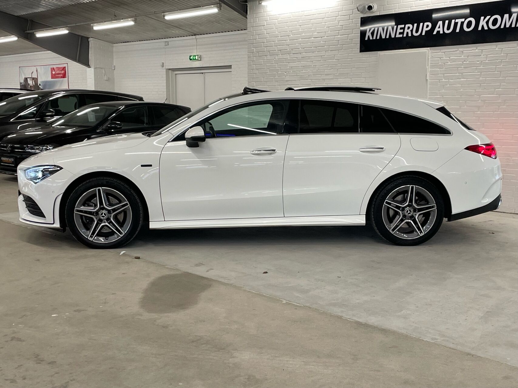 Billede af Mercedes-Benz CLA250 e Shooting Brake 1,3 Plugin-hybrid 8G-DCT 218HK Stc 8g Aut.