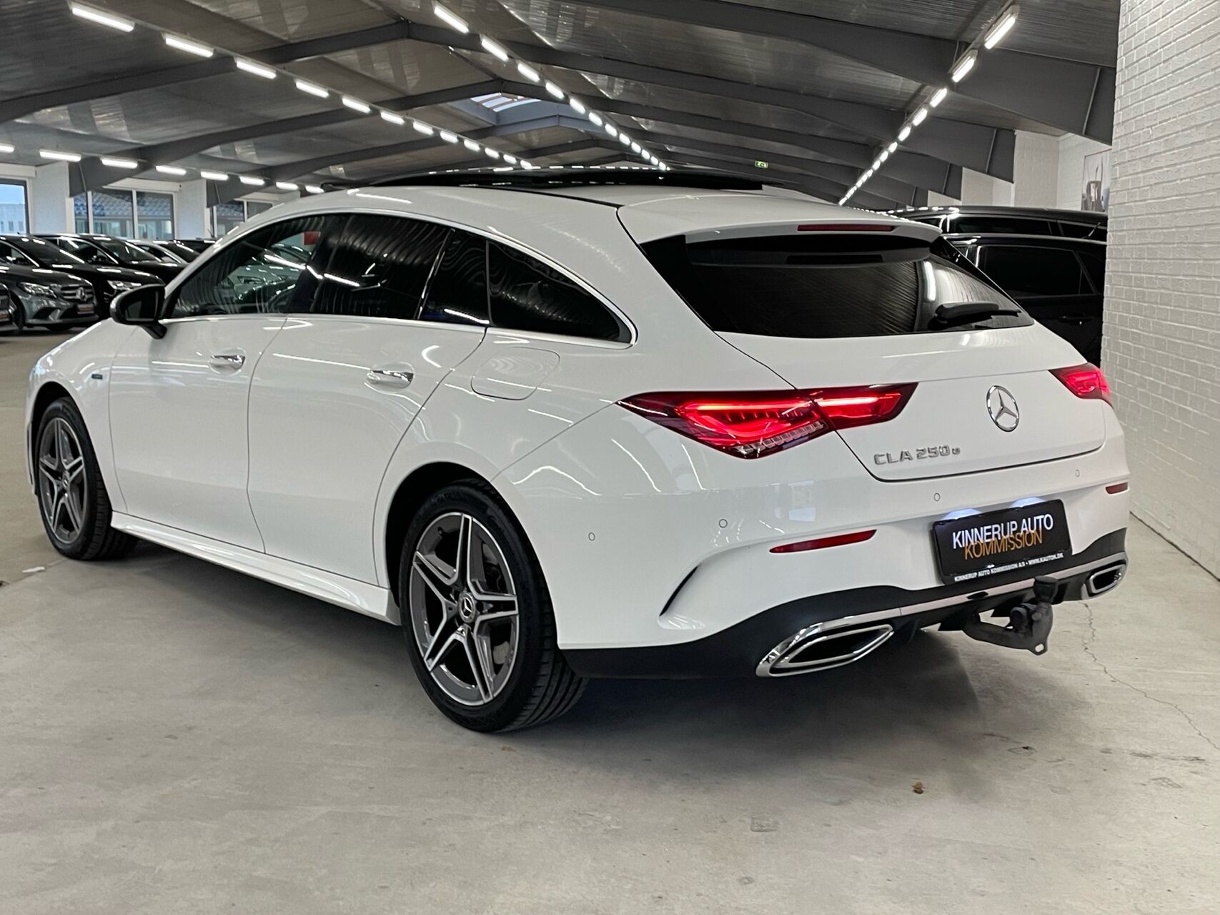 Billede af Mercedes-Benz CLA250 e Shooting Brake 1,3 Plugin-hybrid 8G-DCT 218HK Stc 8g Aut.