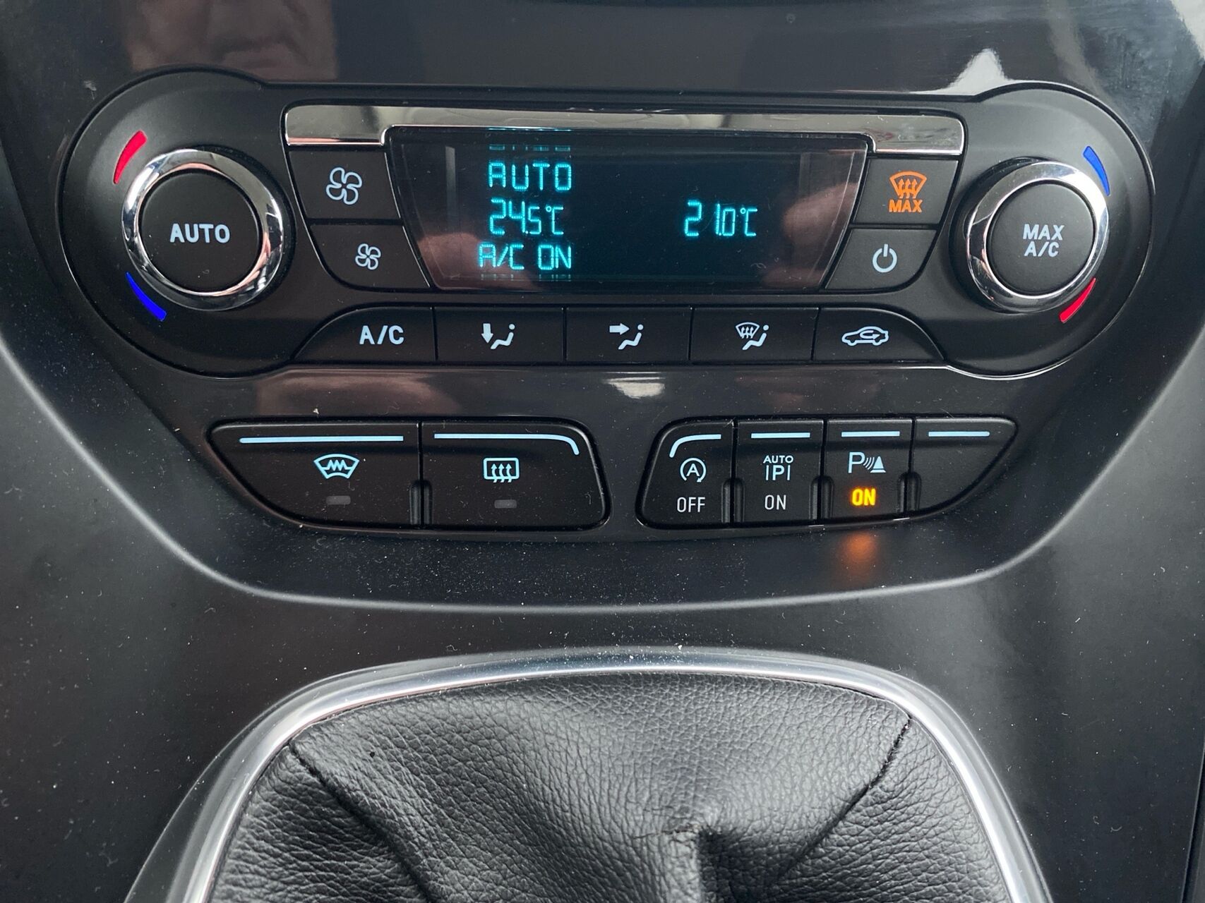 Billede af Ford Kuga 1,5 EcoBoost Titanium Attack 150HK 5d 6g