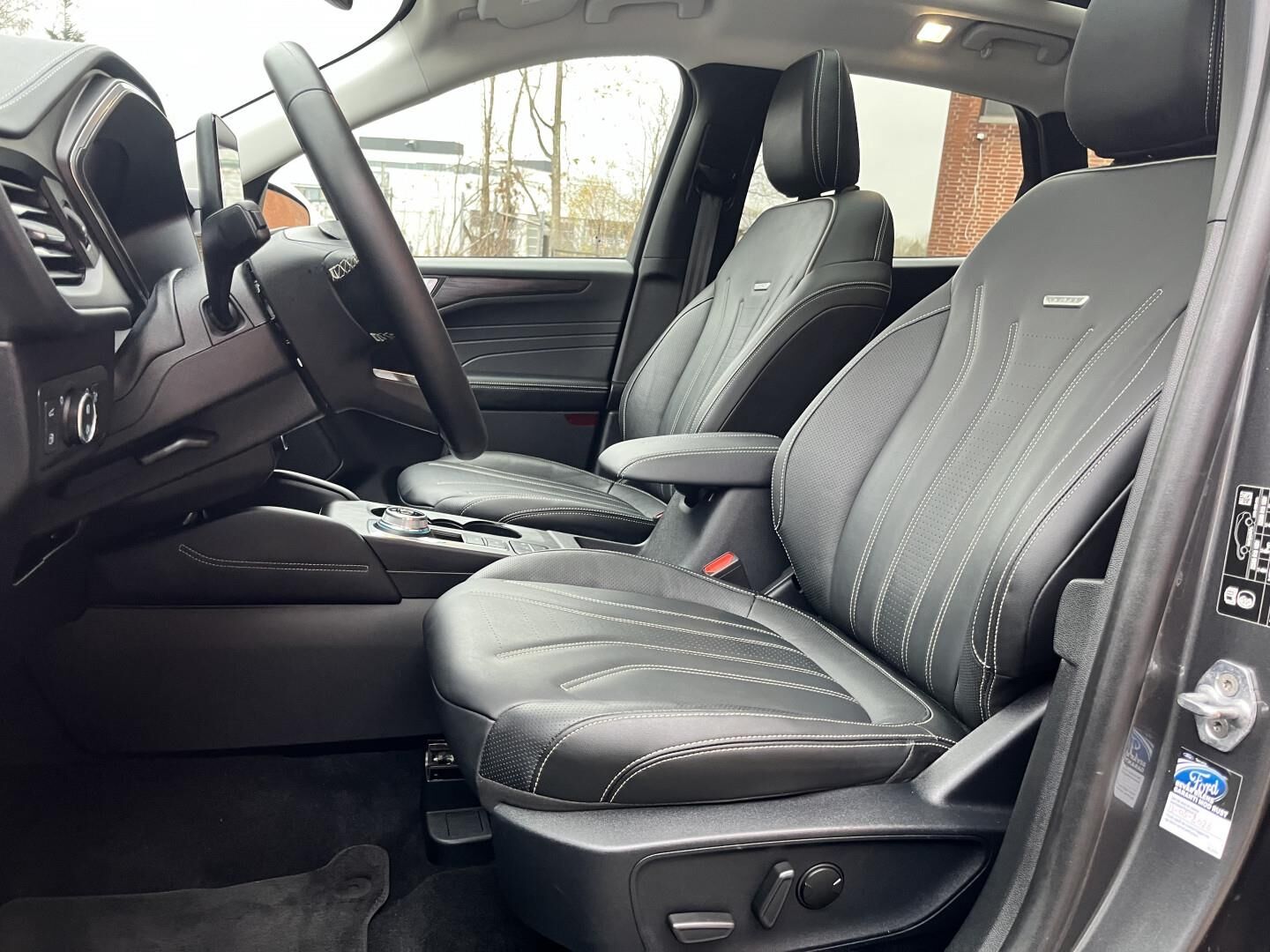 Billede af Ford Kuga 2,5 Plugin-hybrid Vignale CVT 225HK 5d Trinl. Gear