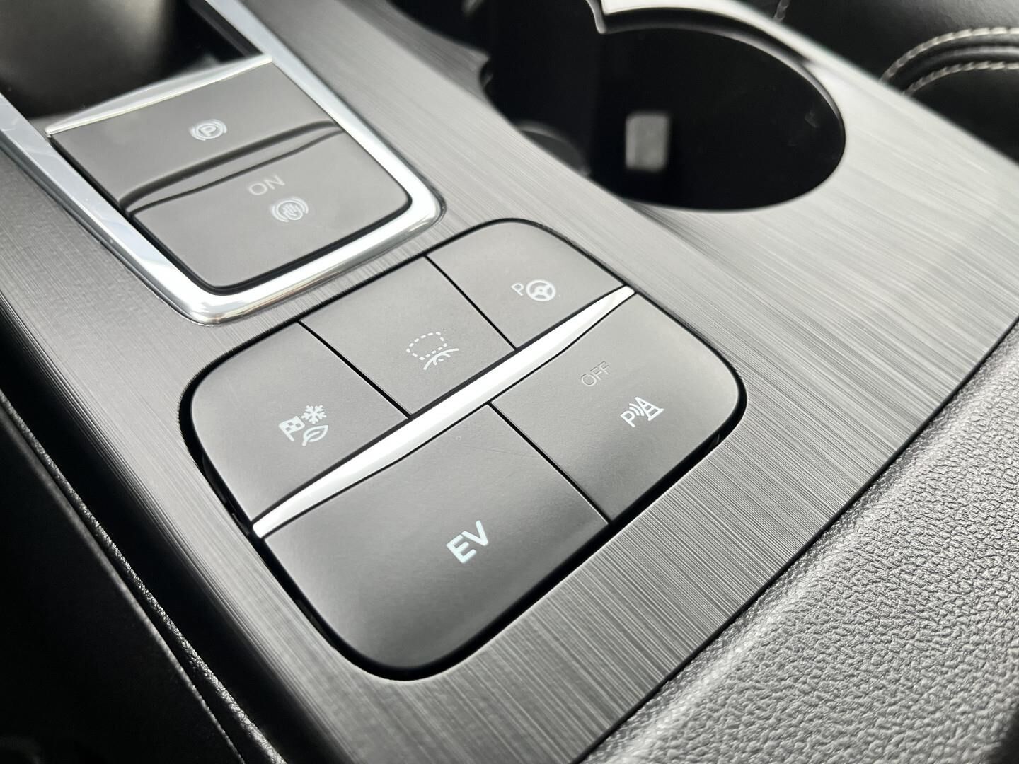 Billede af Ford Kuga 2,5 Plugin-hybrid Vignale CVT 225HK 5d Trinl. Gear