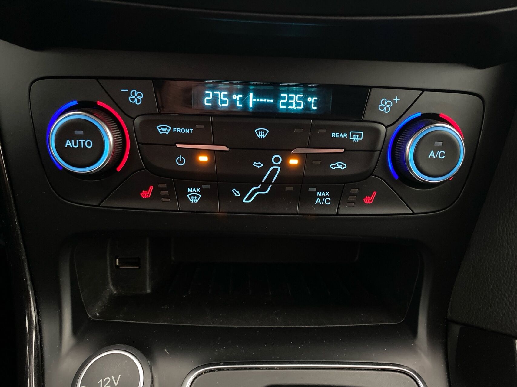 Billede af Ford Focus 1,0 EcoBoost Titanium Fun 125HK Stc 6g Aut.