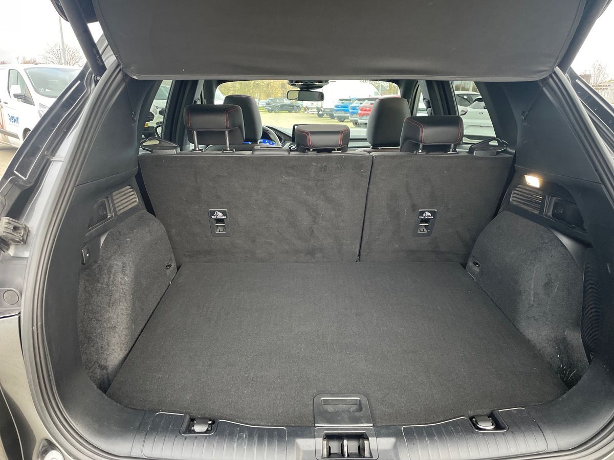 Billede af Ford Kuga 2,5 Plugin-hybrid ST-Line X CVT 225HK 5d Trinl. Gear