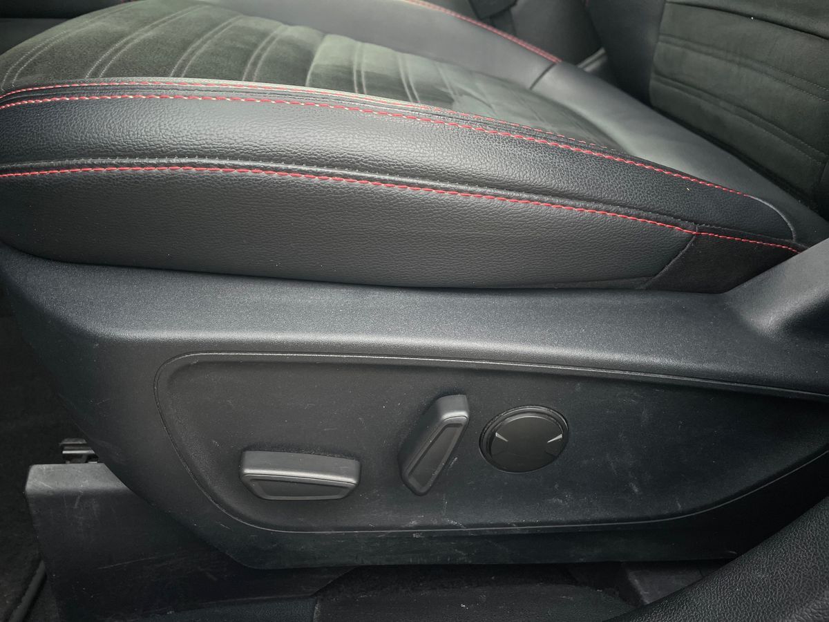 Billede af Ford Kuga 2,5 Plugin-hybrid ST-Line X CVT 225HK 5d Trinl. Gear