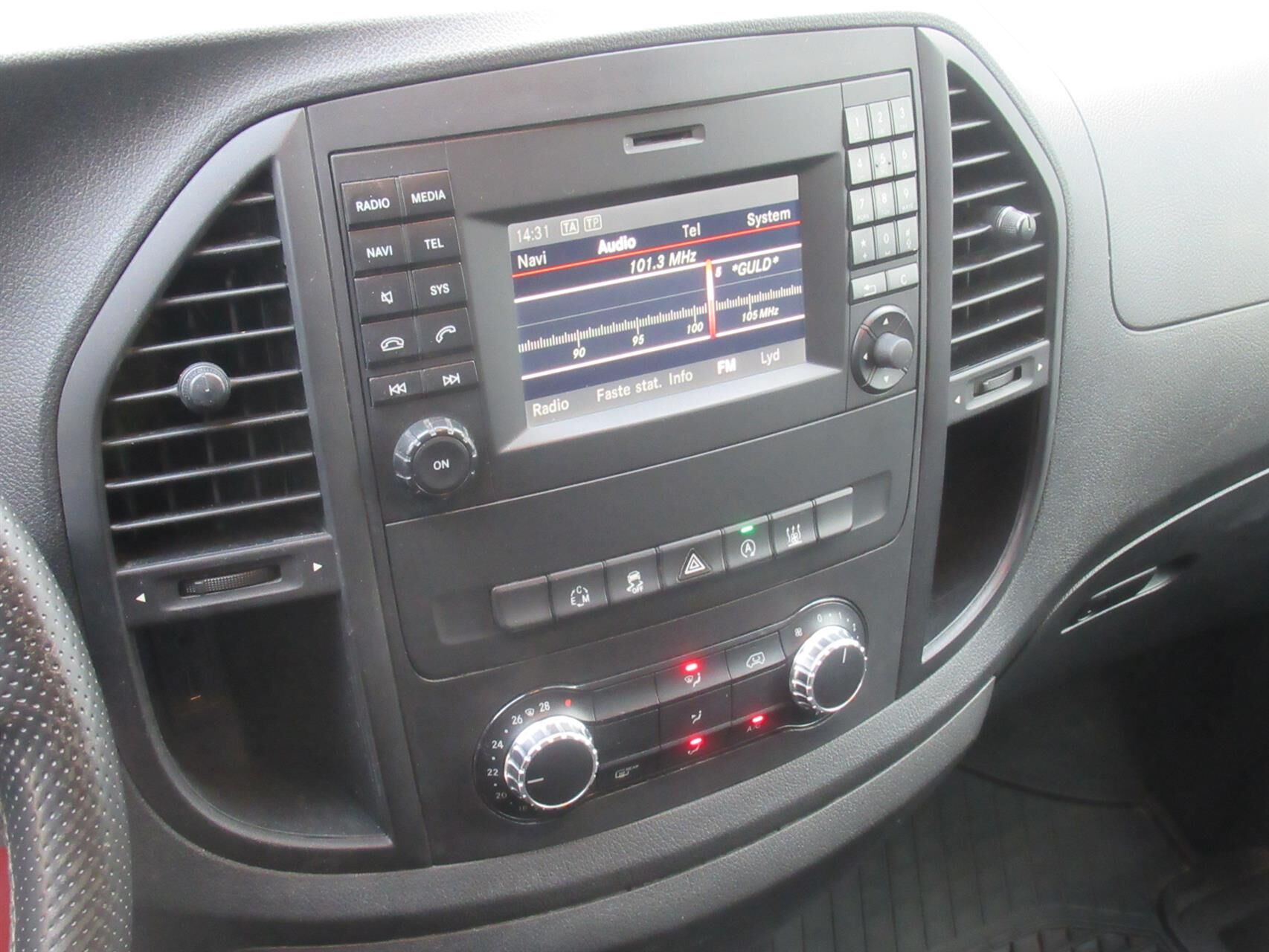 Billede af Mercedes-Benz Vito 114 A2 2,1 CDI BlueEfficiency Complete 7G-DCT 136HK Van Aut.