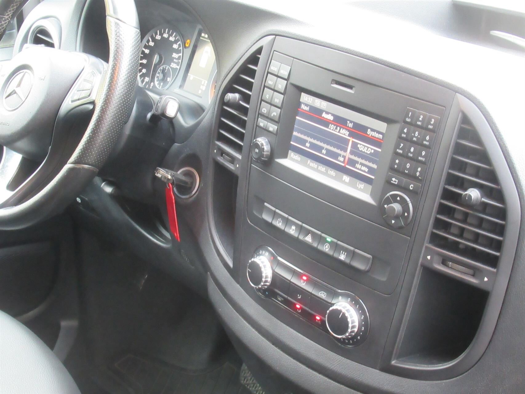 Billede af Mercedes-Benz Vito 114 A2 2,1 CDI BlueEfficiency Complete 7G-DCT 136HK Van Aut.