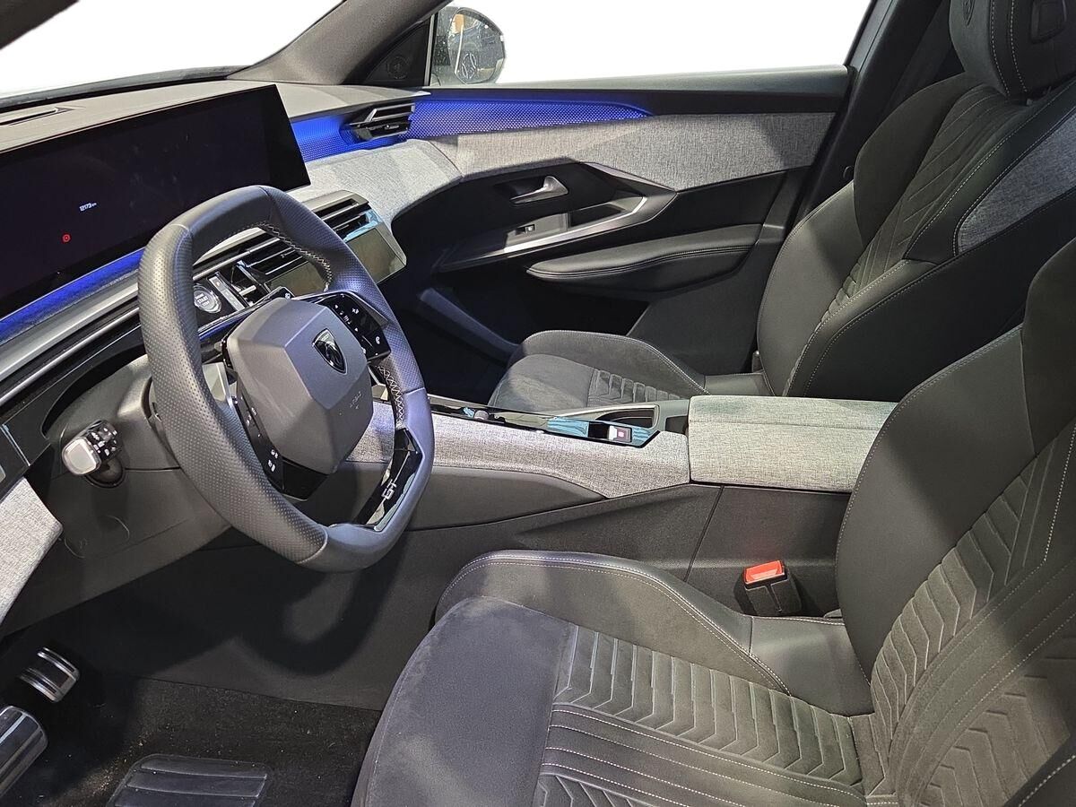 Billede af Peugeot e-3008 EL GT Pack 210HK 5d Aut.