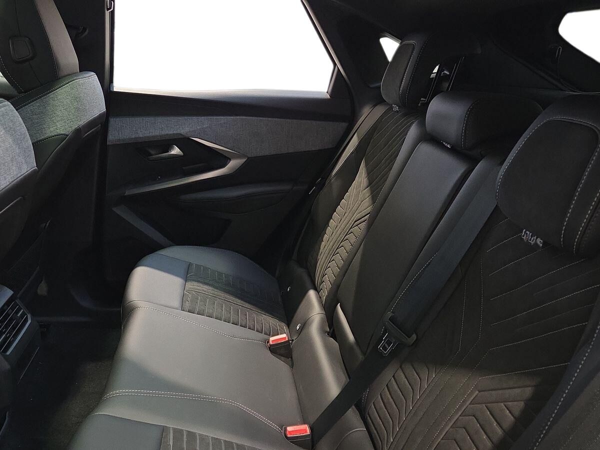 Billede af Peugeot e-3008 EL GT Pack 210HK 5d Aut.