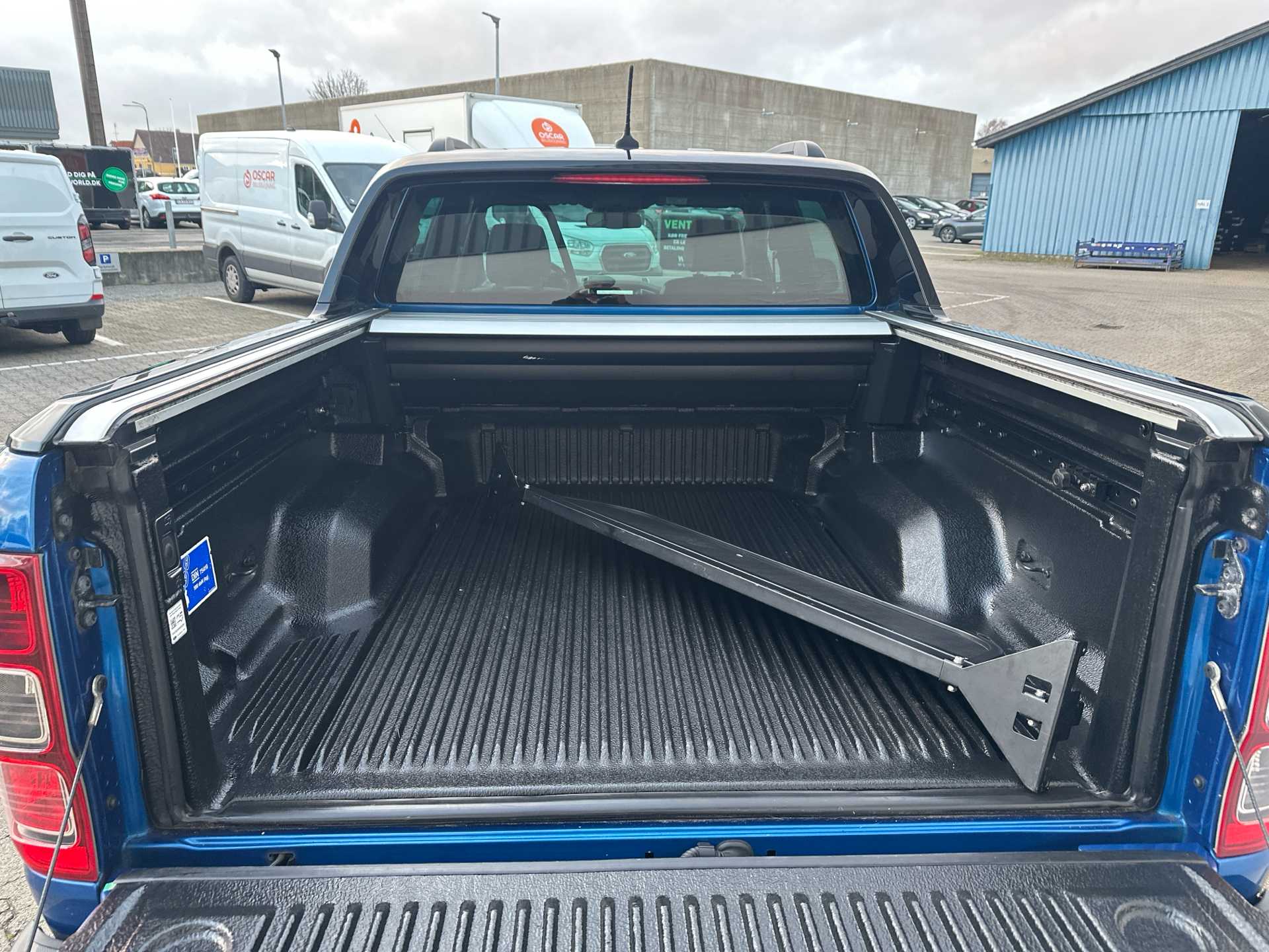 Billede af Ford Ranger 3000kg 2,0 EcoBlue Bi-turbo Stormtrak 4x4 213HK DobKab 10g Aut.