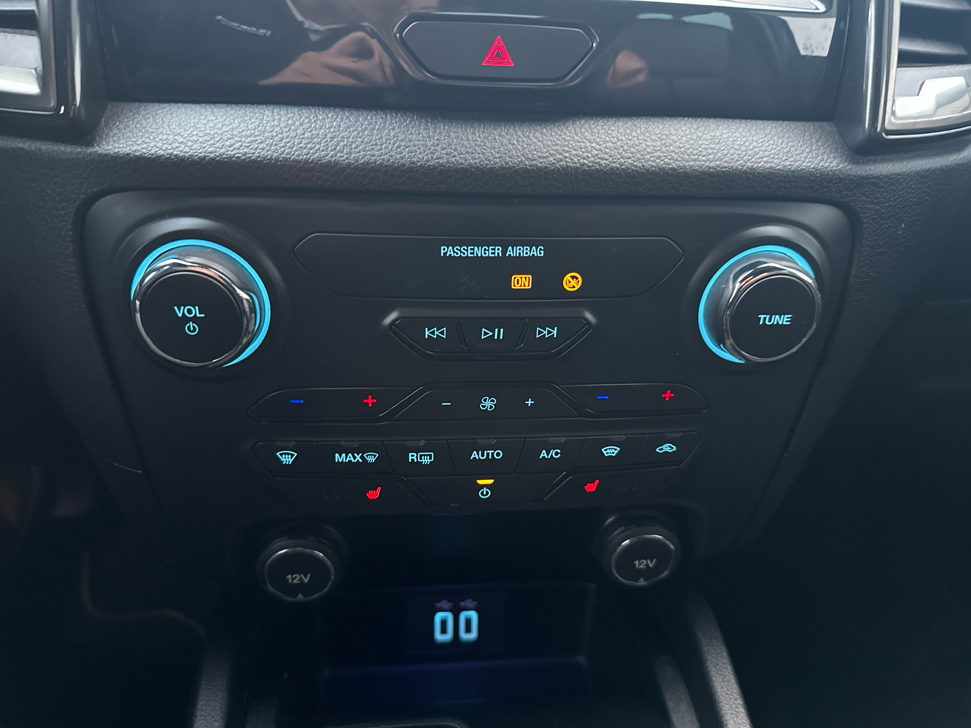 Billede af Ford Ranger 3000kg 2,0 EcoBlue Bi-turbo Stormtrak 4x4 213HK DobKab 10g Aut.