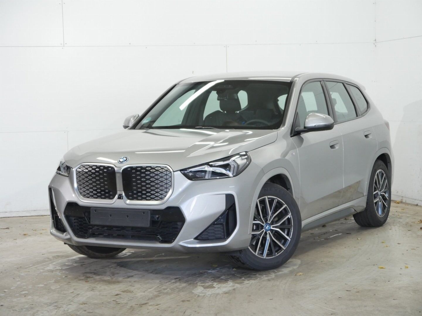 Billede af BMW iX1 xDrive30 Fully Charged 4x4 313HK 5d Aut.