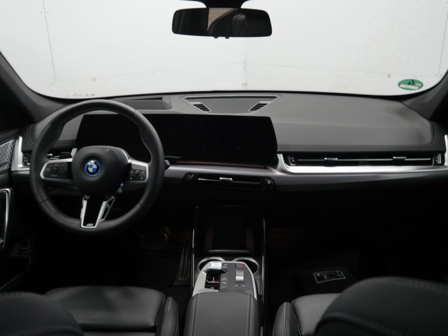 Billede af BMW iX1 xDrive30 Fully Charged 4x4 313HK 5d Aut.