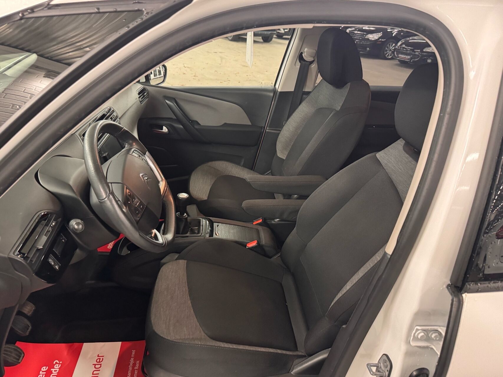 Billede af Citroën Grand C4 Picasso 1,2 PureTech Iconic start/stop 130HK