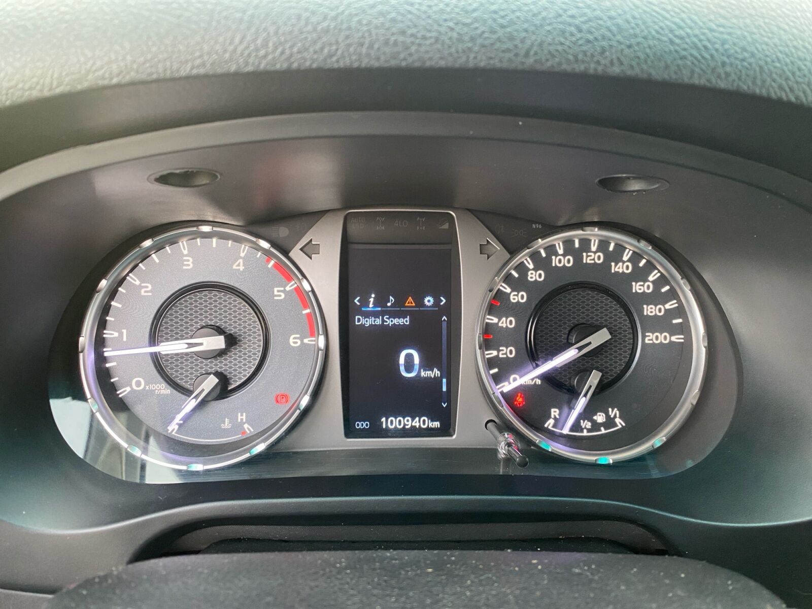 Billede af Toyota HiLux Extra Cab 2,4 D-4D T3 AWD 150HK Pick-Up 6g