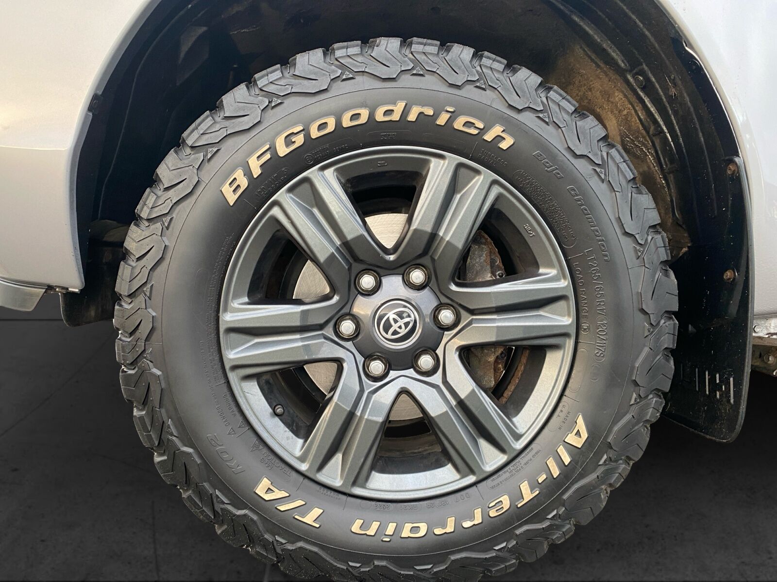 Billede af Toyota HiLux Extra Cab 2,4 D-4D T3 AWD 150HK Pick-Up 6g