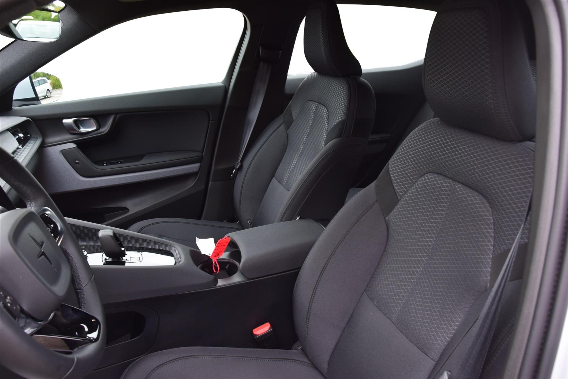 Billede af Polestar 2 EL Long range Single motor 231HK 5d Aut.