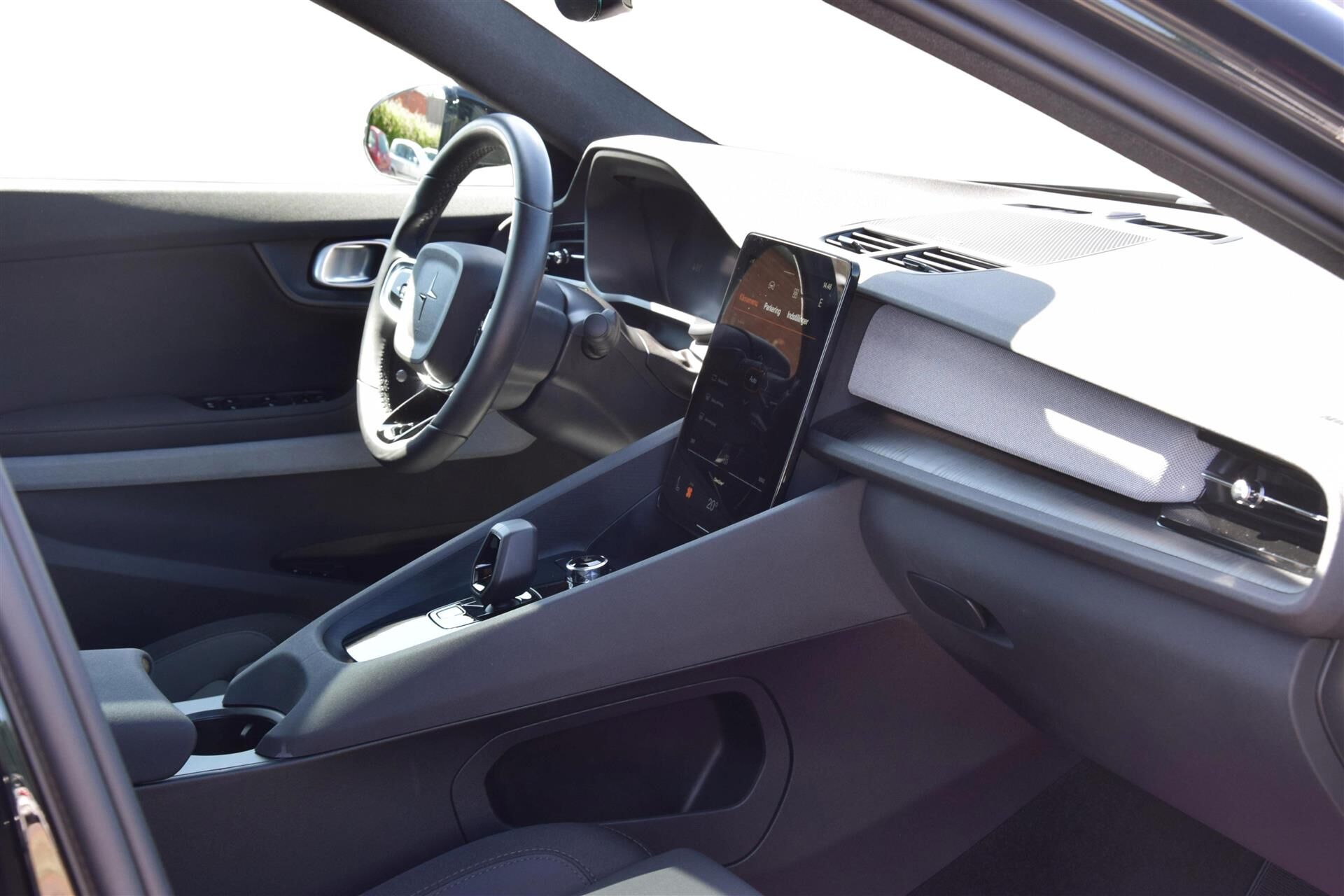 Billede af Polestar 2 EL Long range Single motor 231HK 5d Aut.