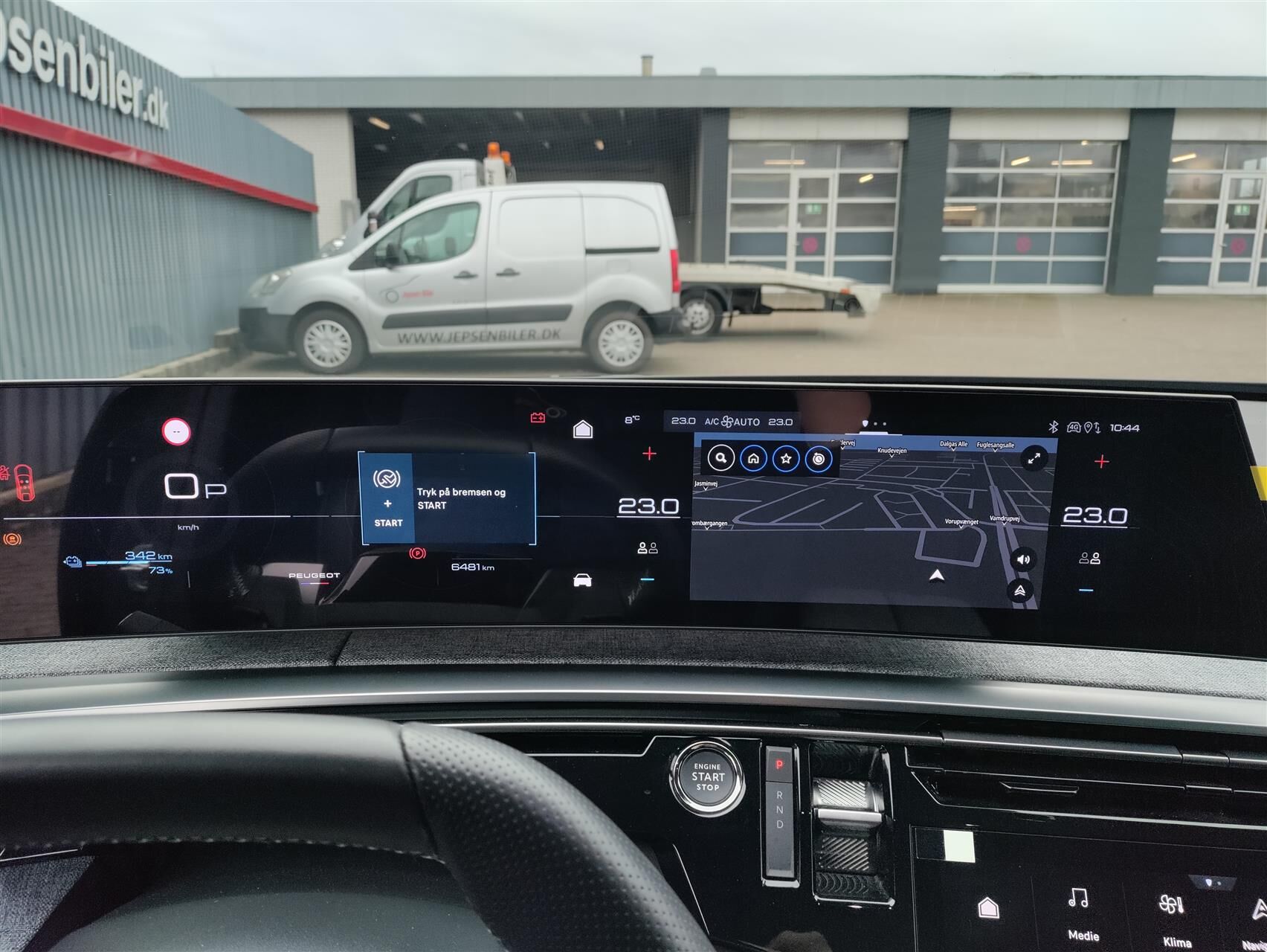 Billede af Peugeot e-3008 EL GT 210HK 5d Aut.