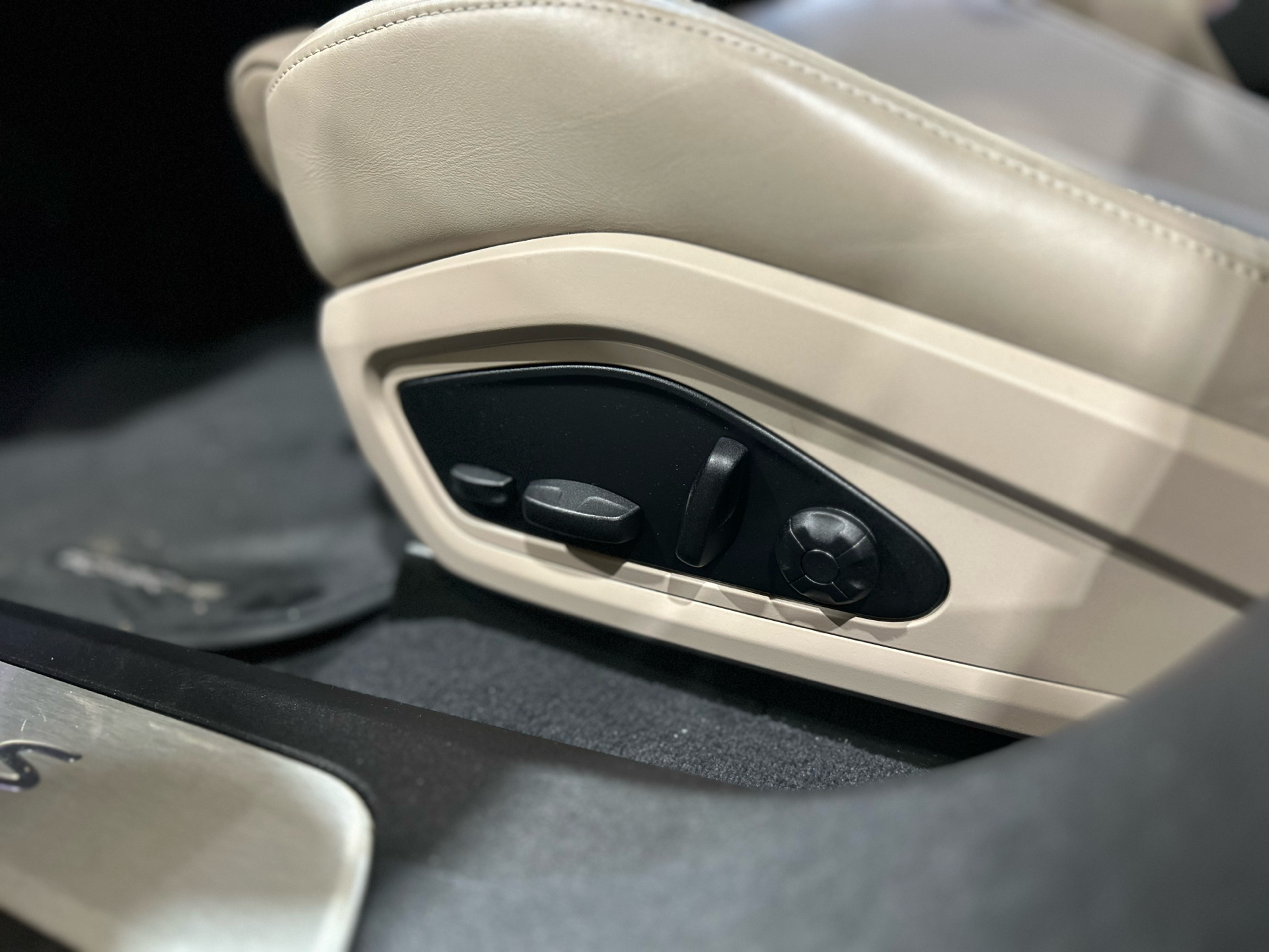 Billede af Porsche Taycan 4S Cross Turismo EL 4x4 490HK Stc Aut.