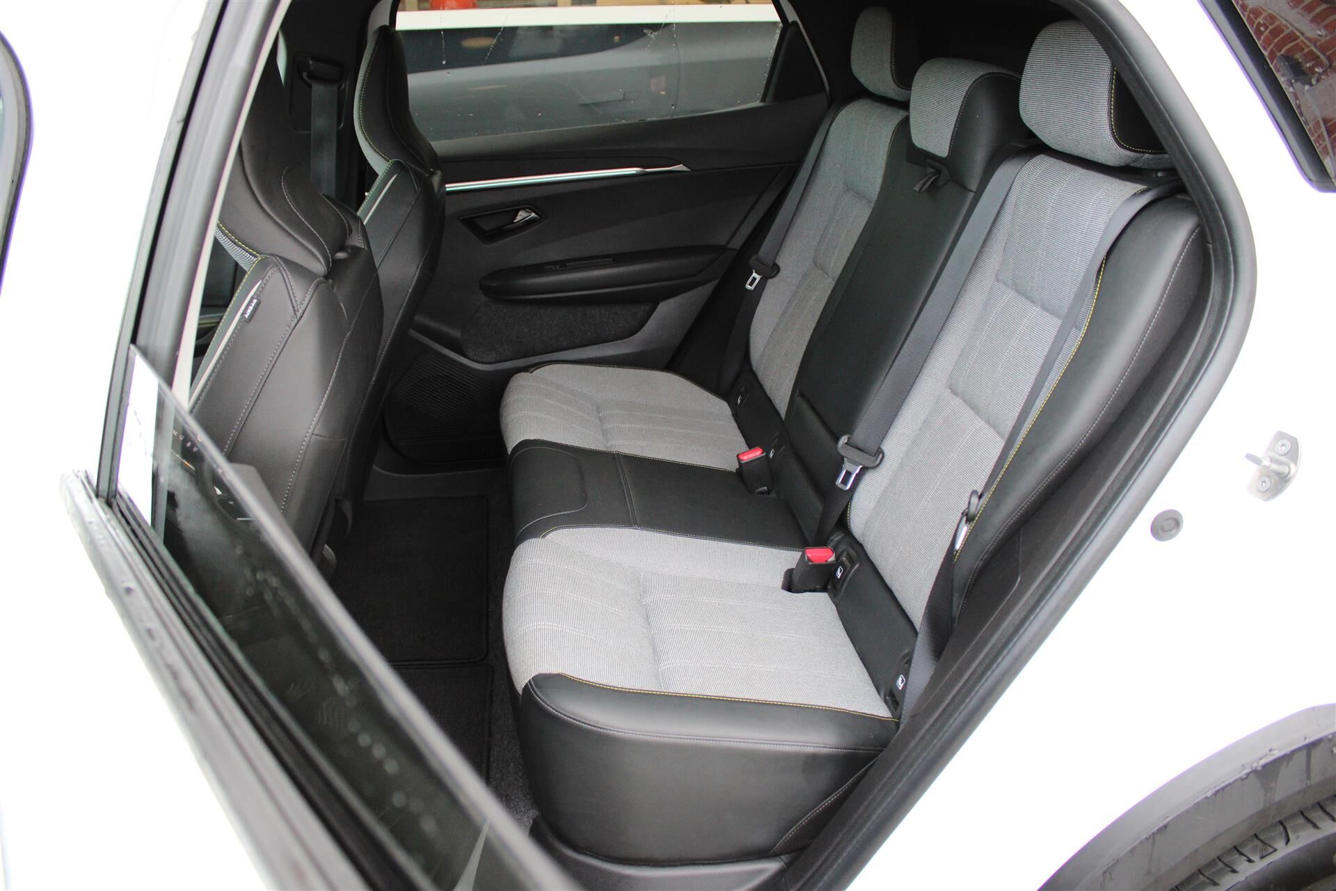 Billede af Renault Scénic E-TECH Techno 220HK Aut.