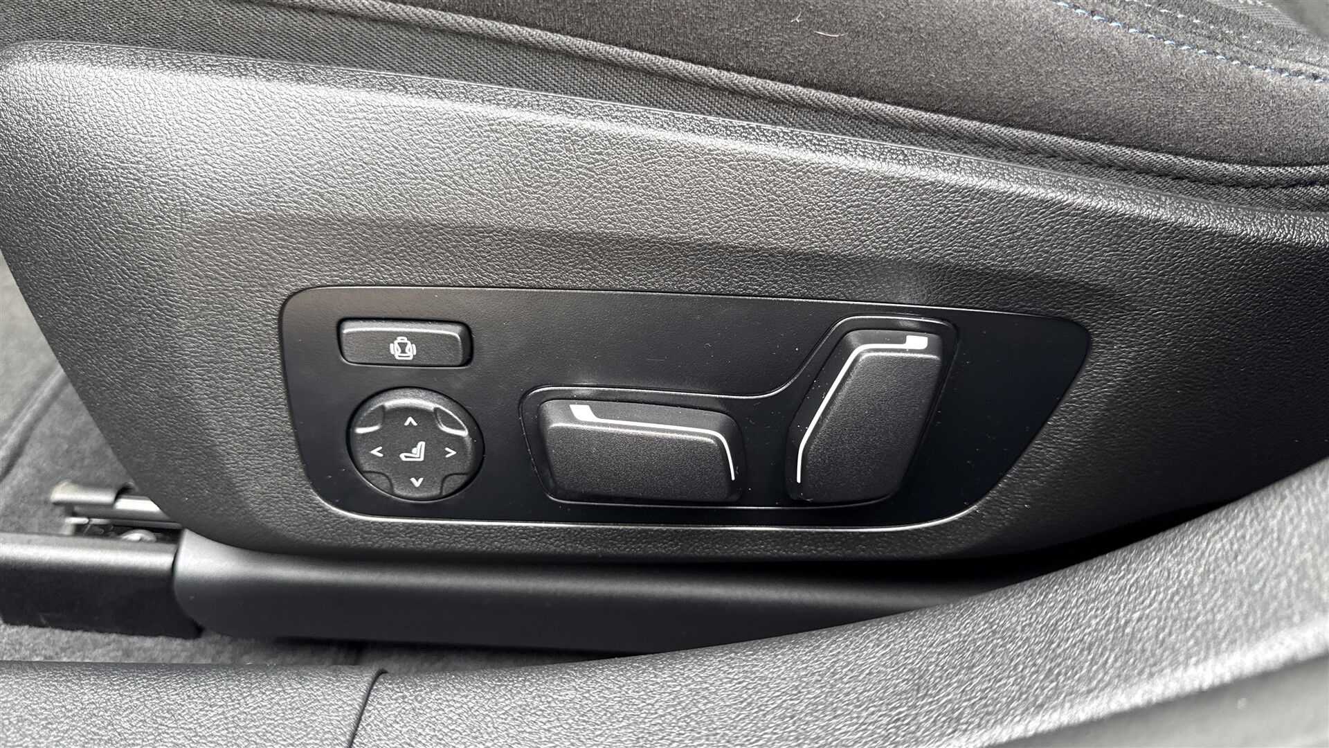 Billede af BMW i4 xDrive40 Gran Coupé Fully Charged M-Sport 401HK 5d Aut. 