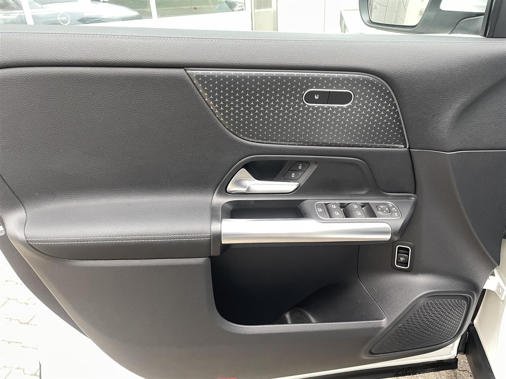 Billede af Mercedes-Benz EQA 300 EL Progressive 4Matic 228HK 5d Aut.