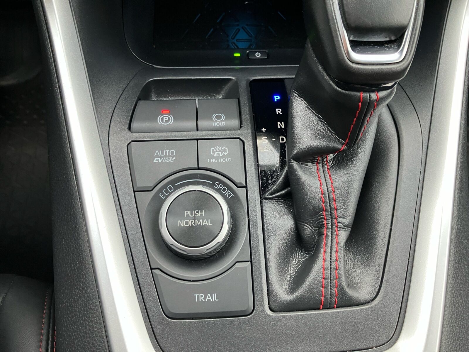 Billede af Toyota RAV4 Plug-in 2,5 Plugin-hybrid Active Premium AWD 306HK 5d 6g Aut.