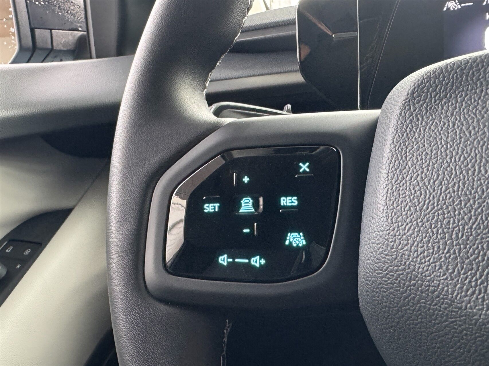 Billede af Ford Explorer EL UR Select RWD 286HK 5d Aut.