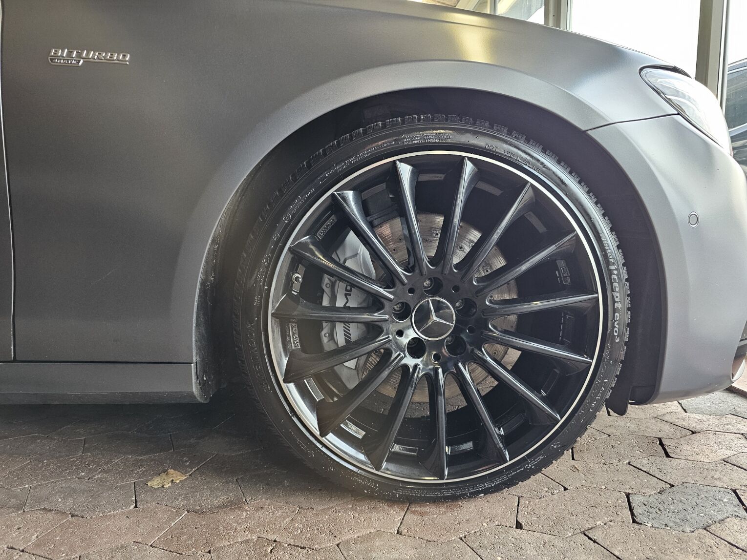 Billede af Mercedes-Benz E43 AMG T 3,0 V6 4Matic 9G-Tronic 401HK Stc Aut.