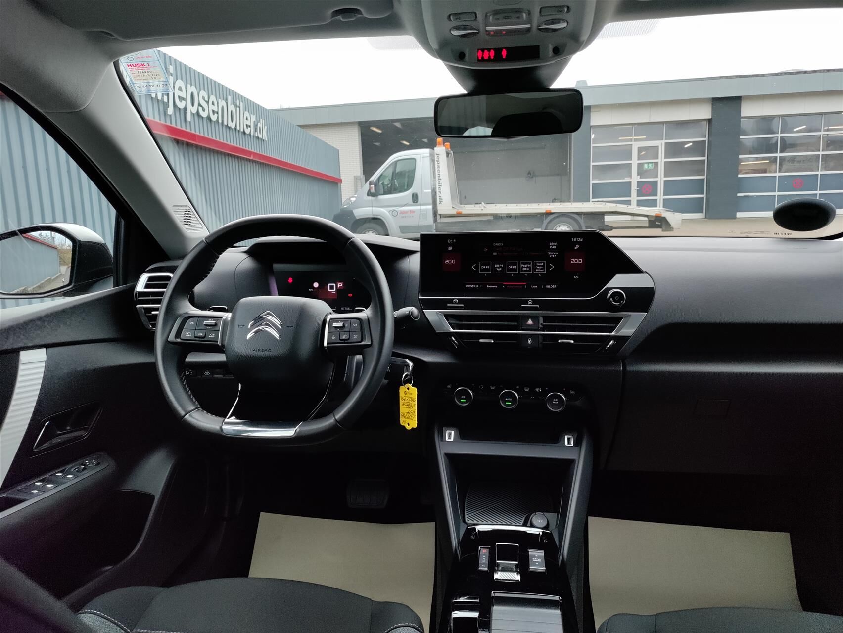 Billede af Citroën C4 1,2 PureTech Feel EAT8 130HK 5d 8g Aut.