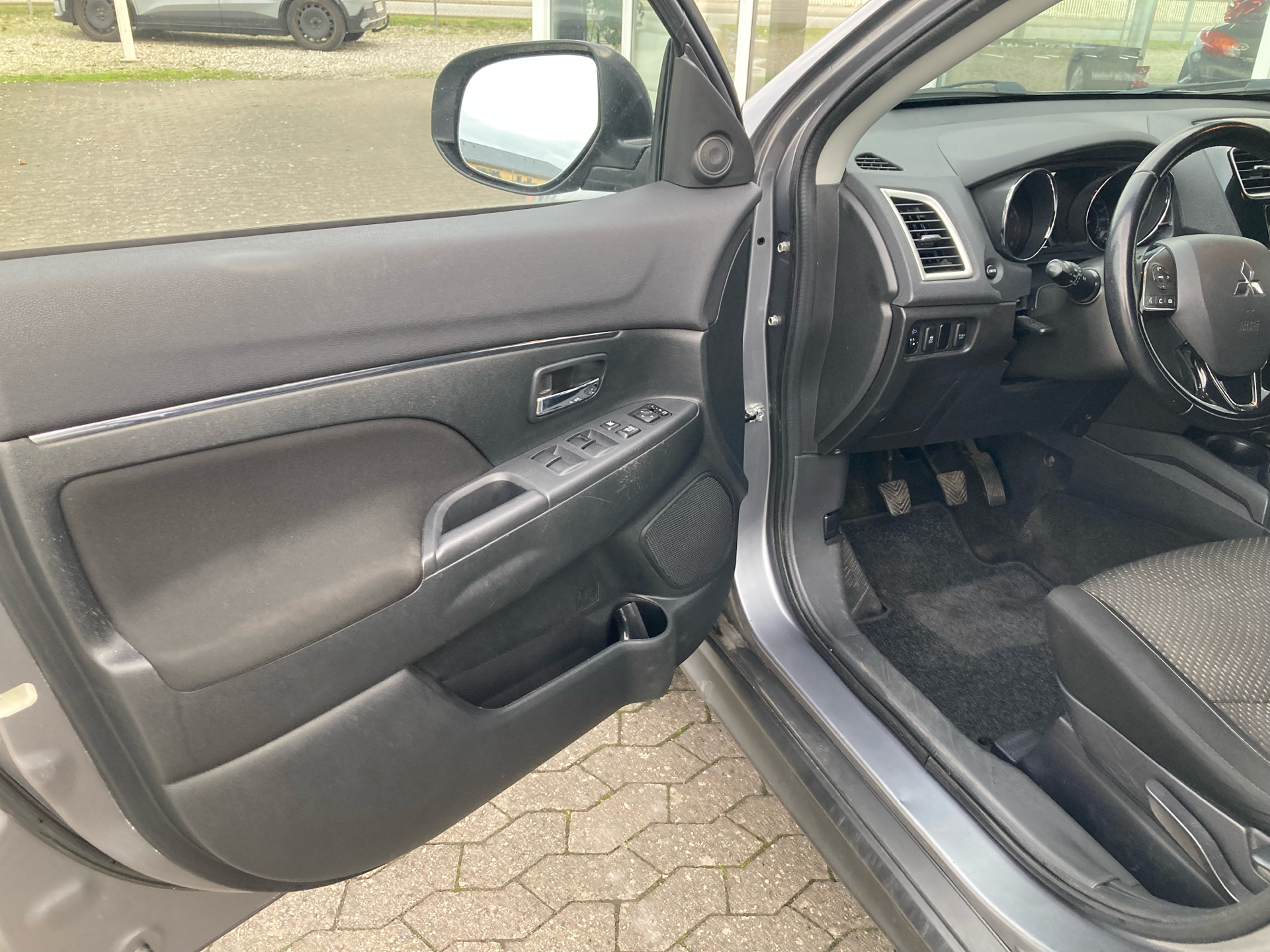 Billede af Mitsubishi ASX 1,6 Invite 117HK 5d