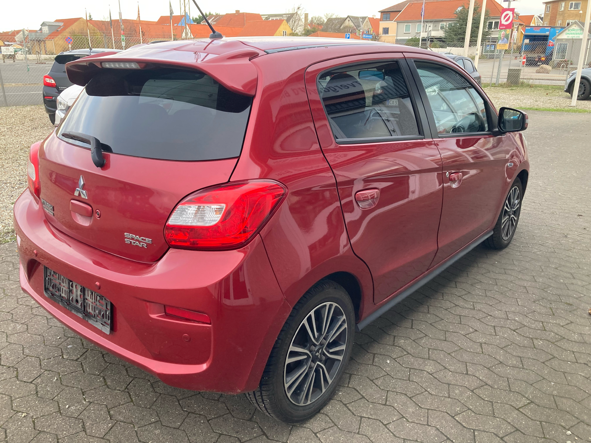 Billede af Mitsubishi Space Star 1,2 Instyle 80HK 5d