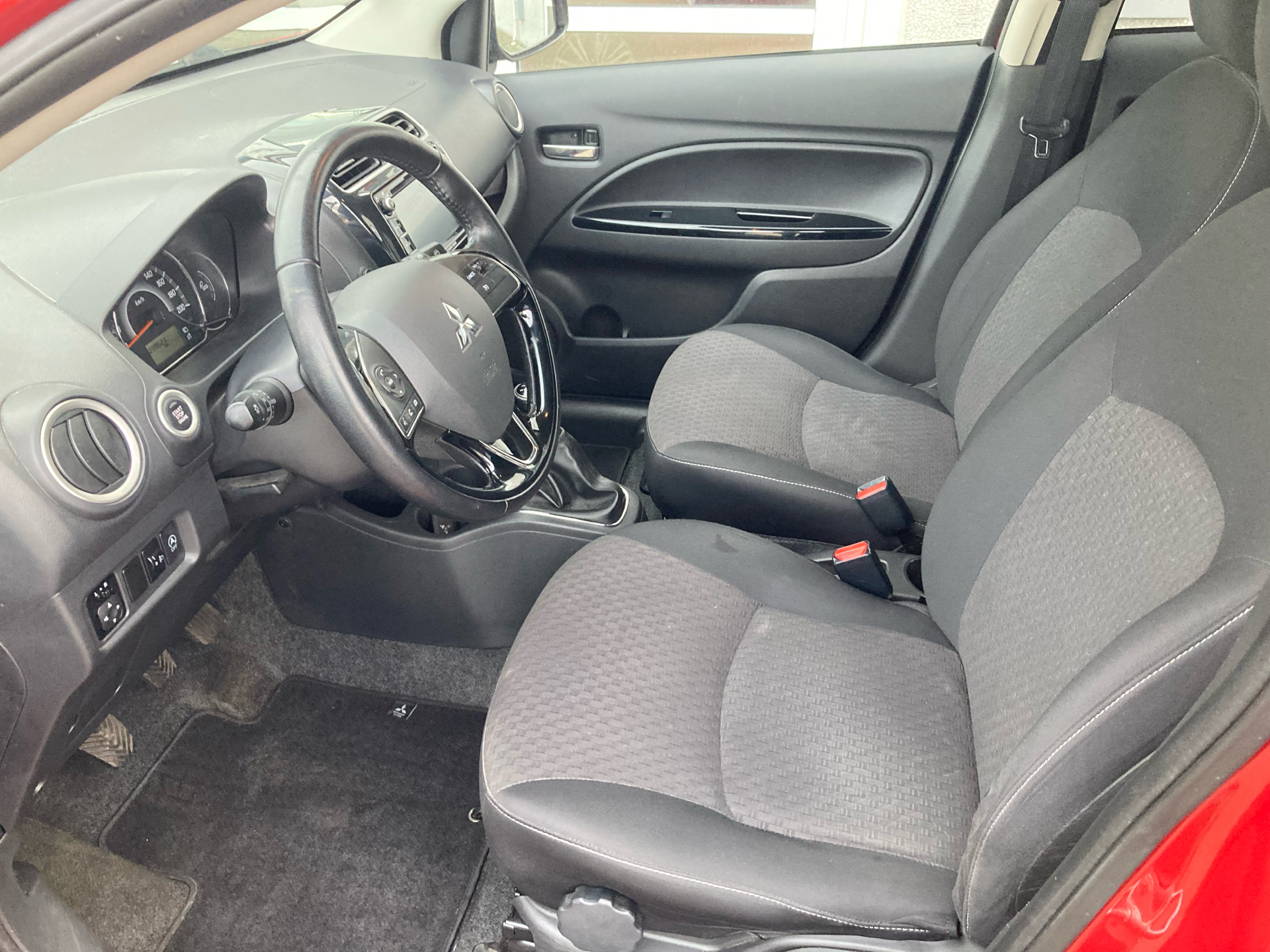 Billede af Mitsubishi Space Star 1,2 Instyle 80HK 5d