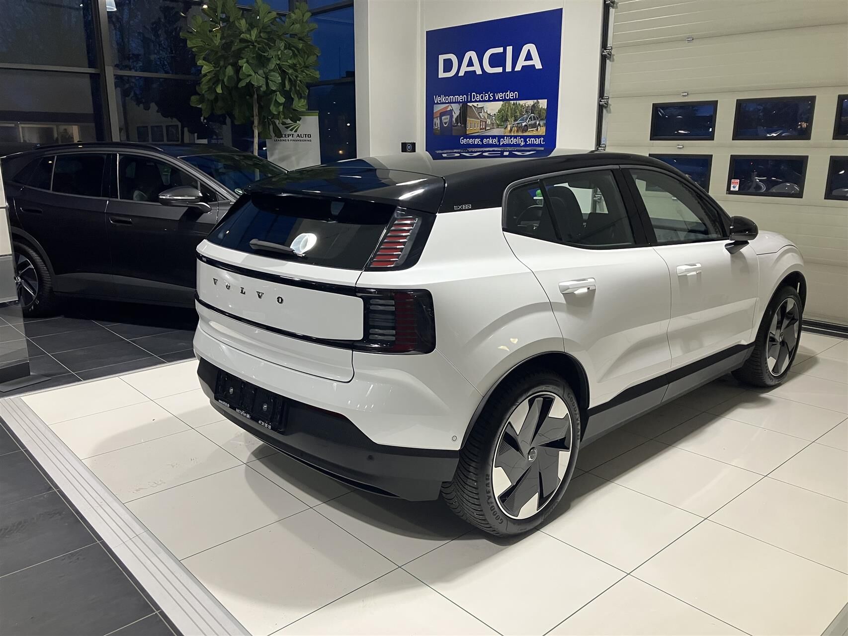 Billede af Volvo EX30 Single Motor Extended Range Ultra 272HK 5d Aut.