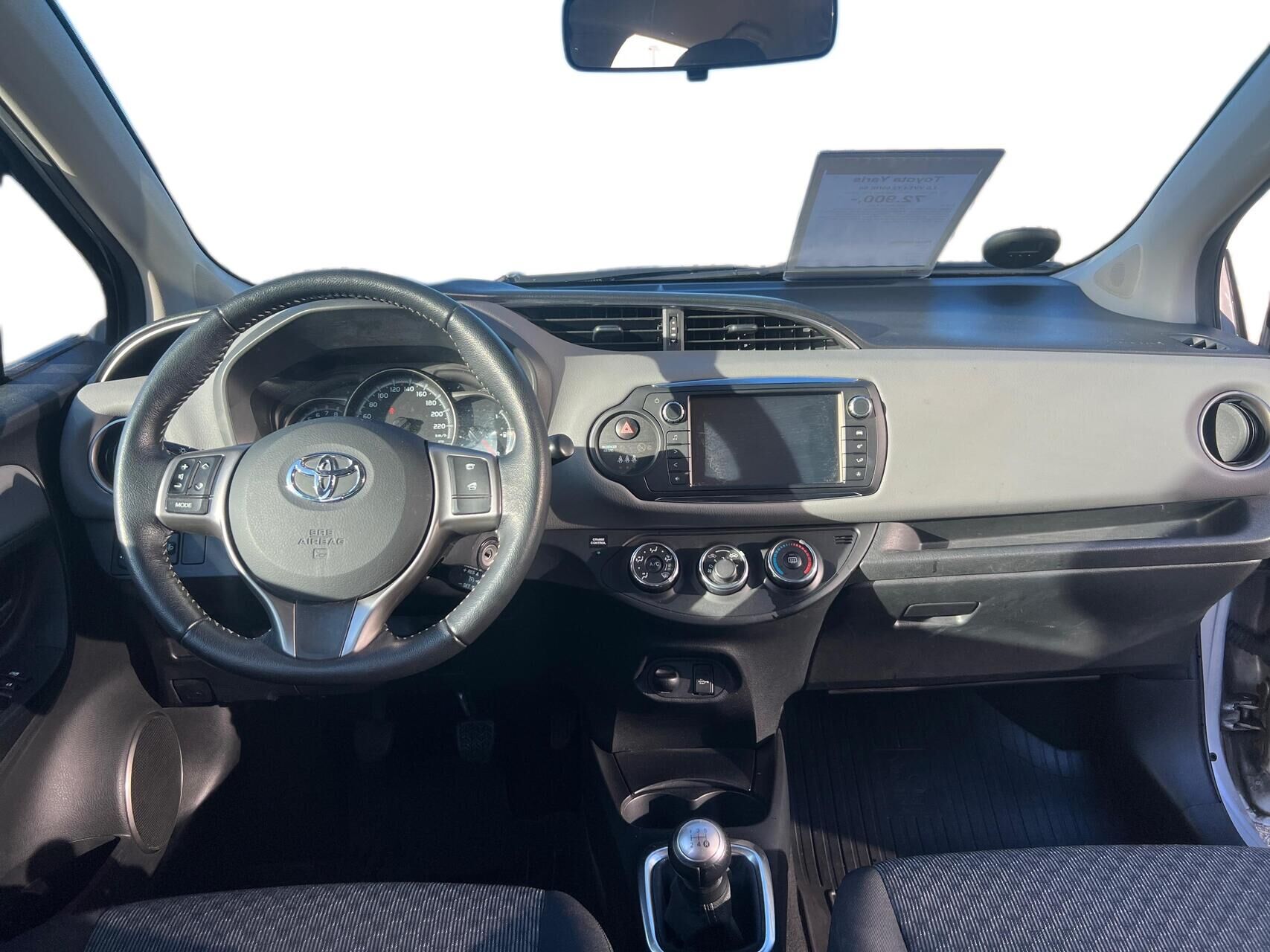 Billede af Toyota Yaris 1,0 VVT-I T2 69HK 5d