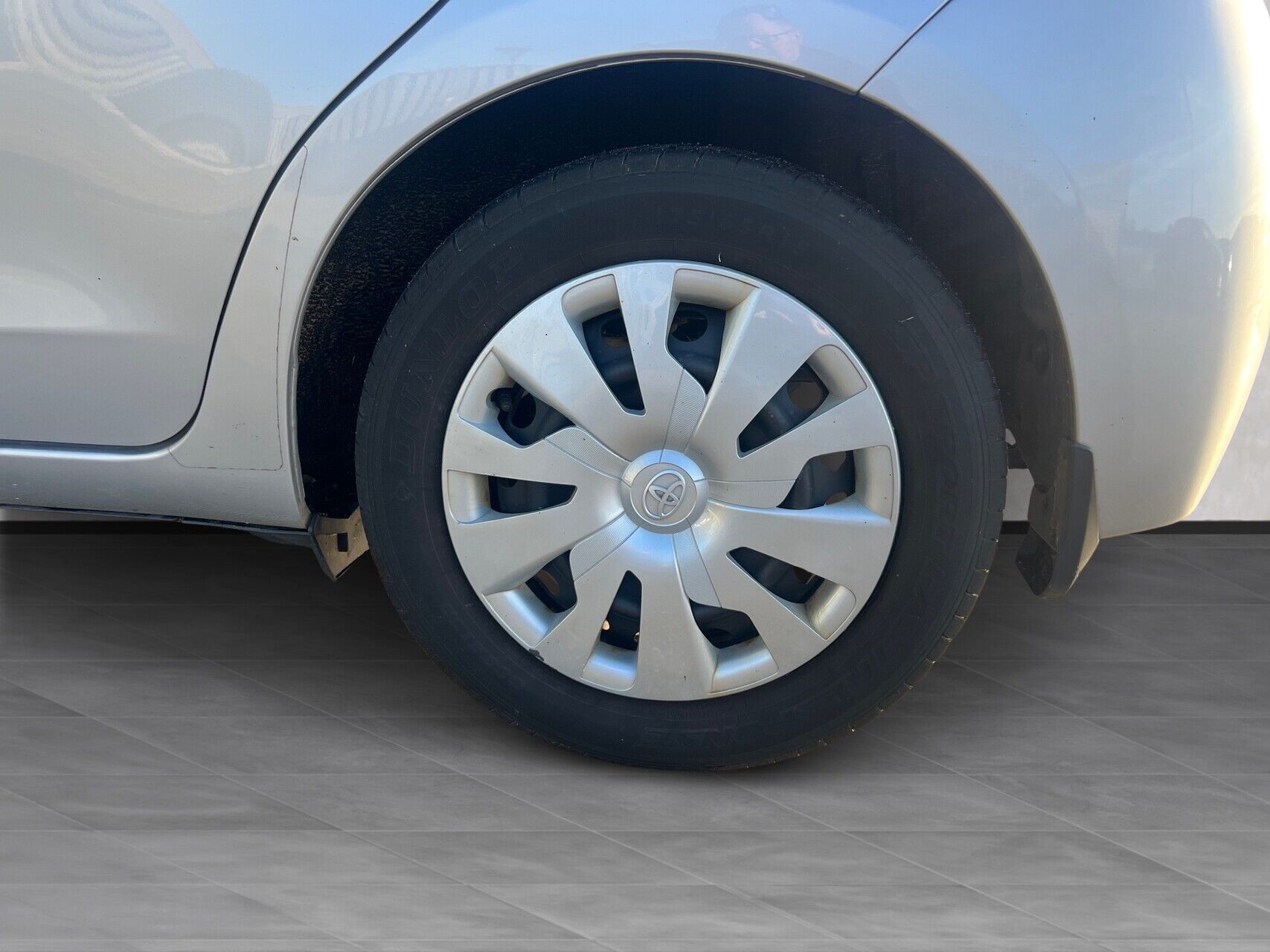 Billede af Toyota Yaris 1,0 VVT-I T2 69HK 5d