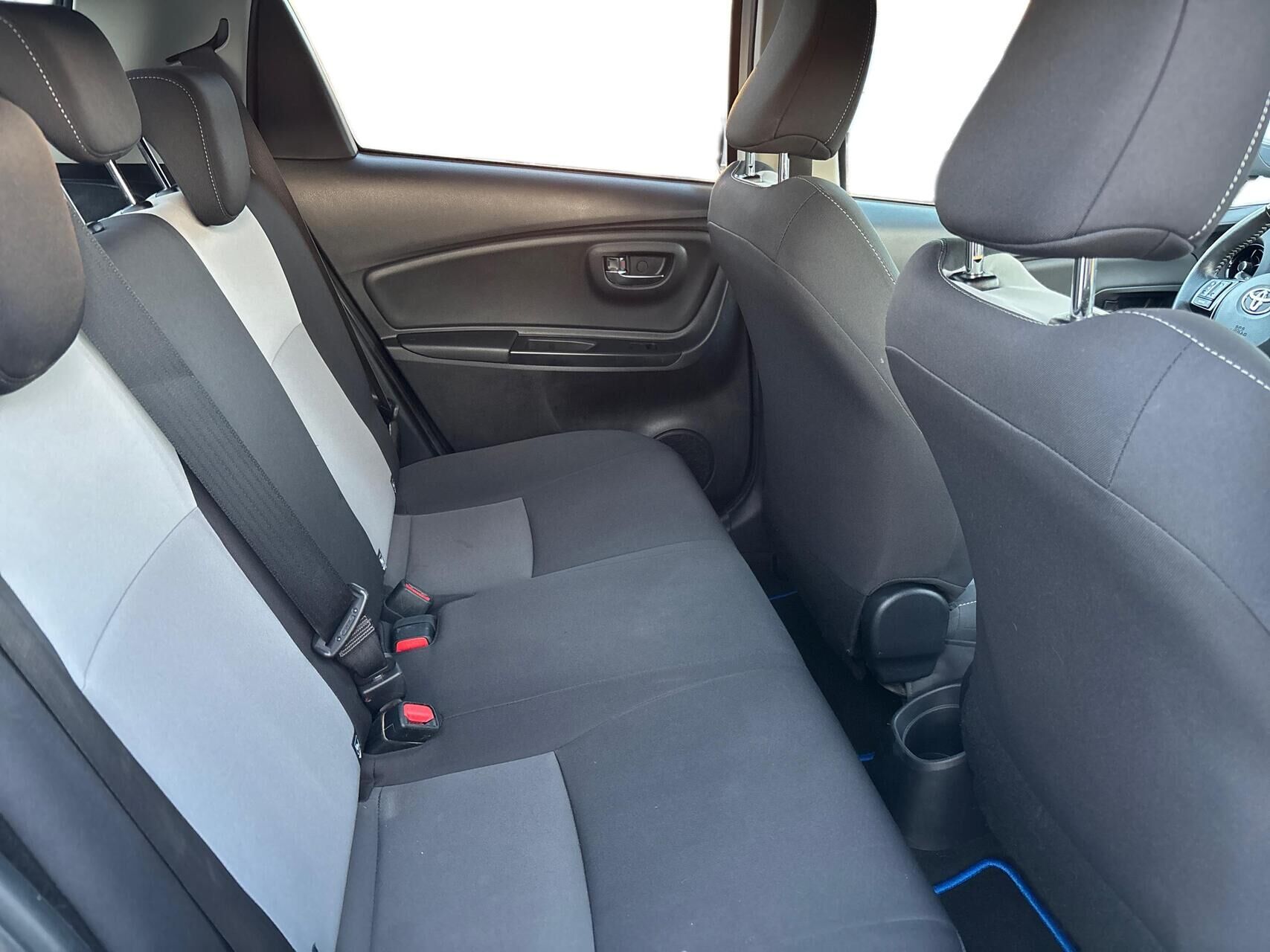 Billede af Toyota Yaris 1,5 Hybrid H2 Exclusive E-CVT 100HK 5d Trinl. Gear