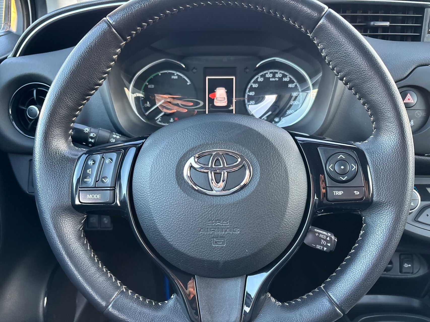 Billede af Toyota Yaris 1,5 Hybrid H2 Exclusive E-CVT 100HK 5d Trinl. Gear