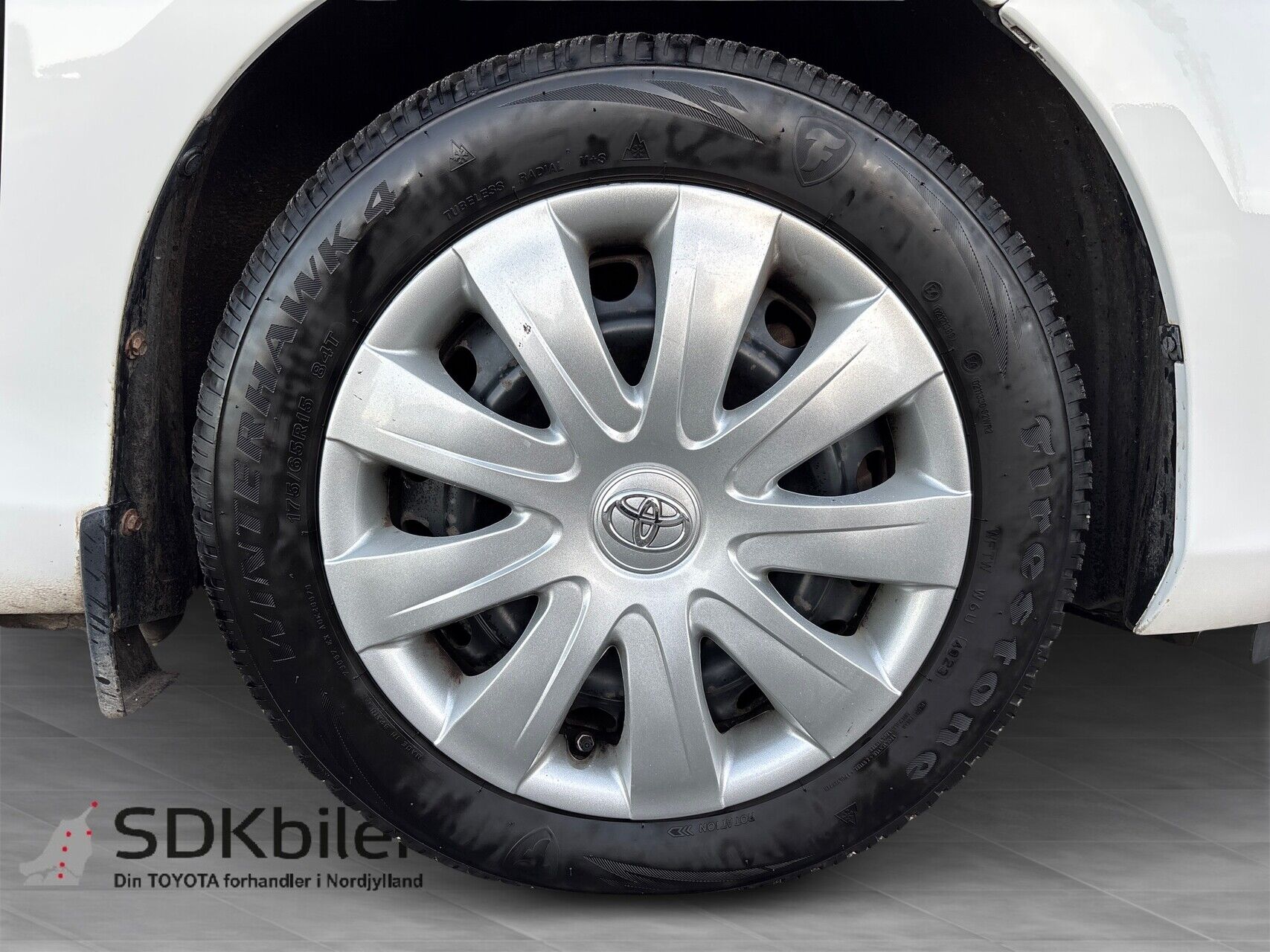 Billede af Toyota Yaris 1,5 Hybrid H2 Exclusive E-CVT 100HK 5d Trinl. Gear