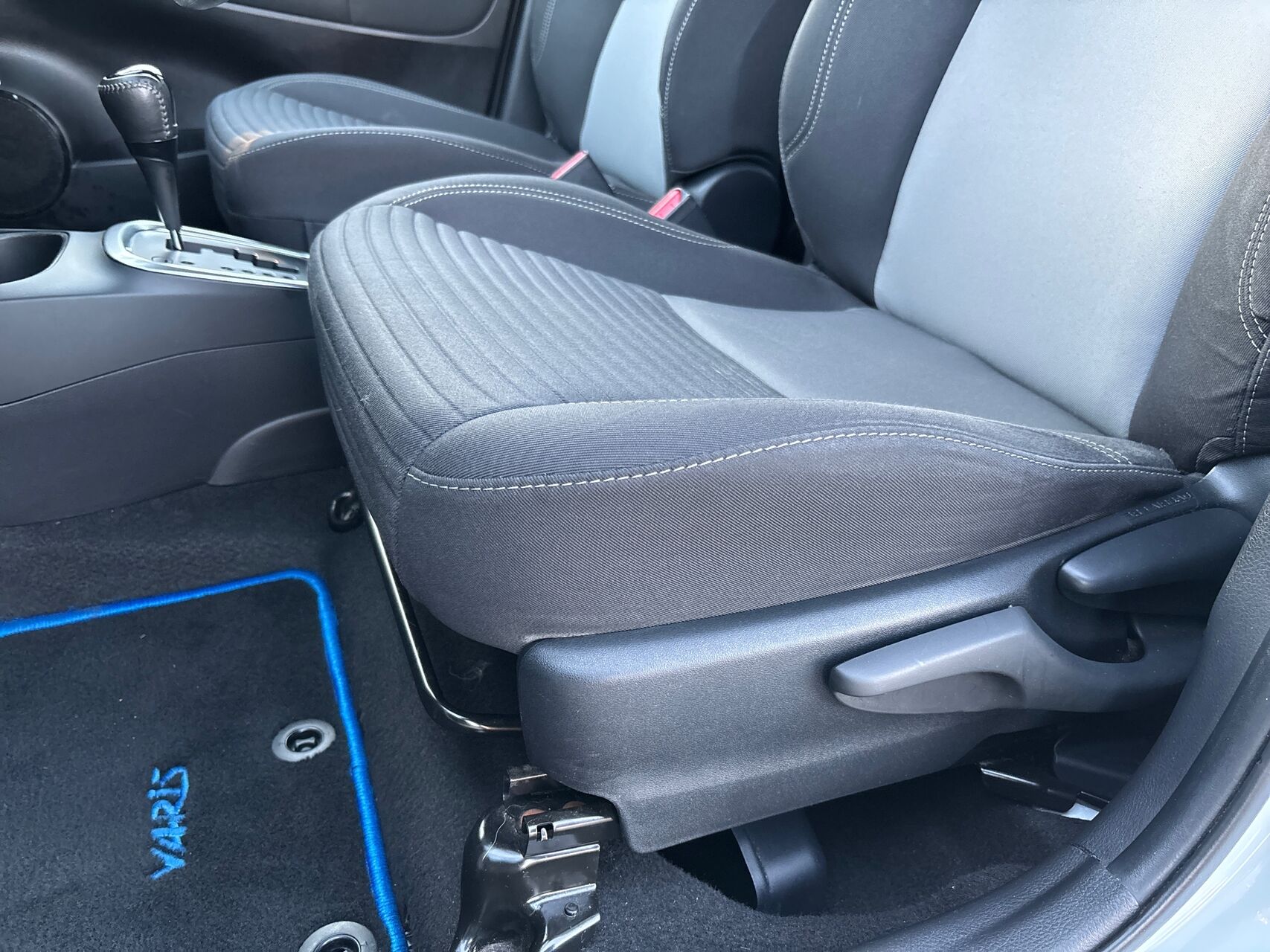 Billede af Toyota Yaris 1,5 Hybrid H2 Exclusive E-CVT 100HK 5d Trinl. Gear