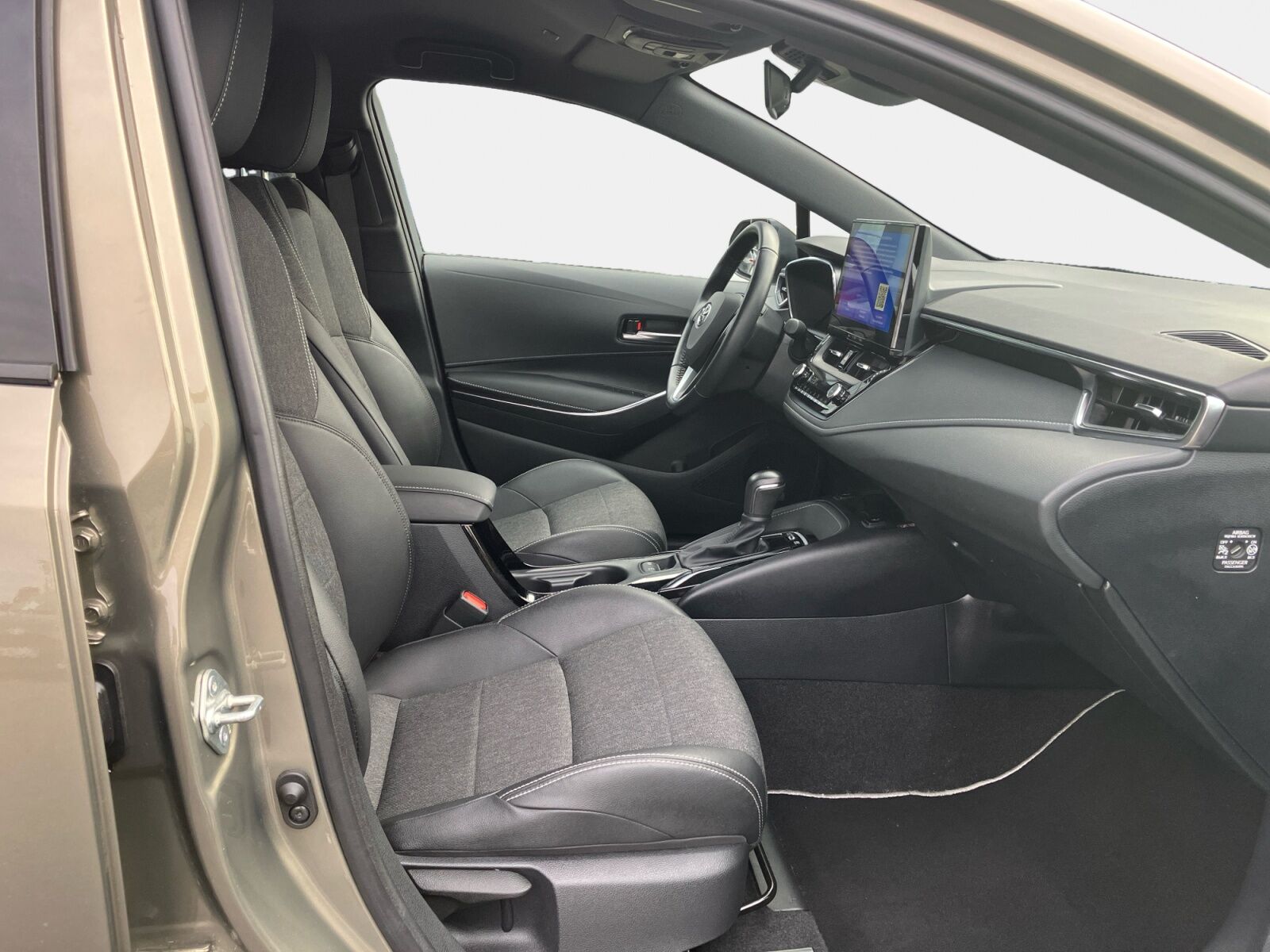 Billede af Toyota Corolla Touring Sports 1,8 Hybrid Style E-CVT 140HK Stc Trinl. Gear